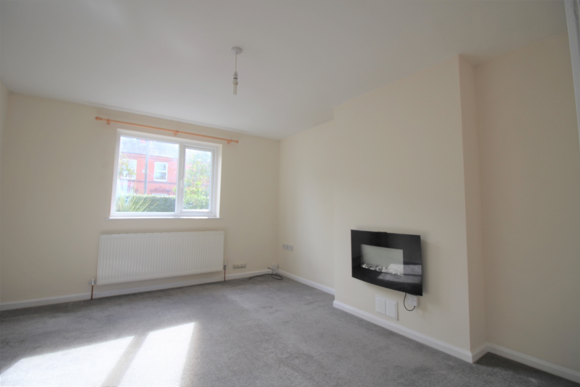 Hurcott Road, Kidderminster, DY10