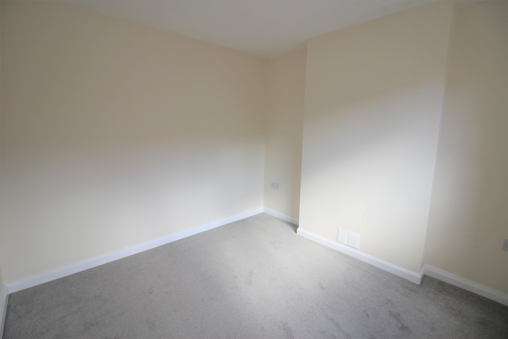 Hurcott Road, Kidderminster, DY10