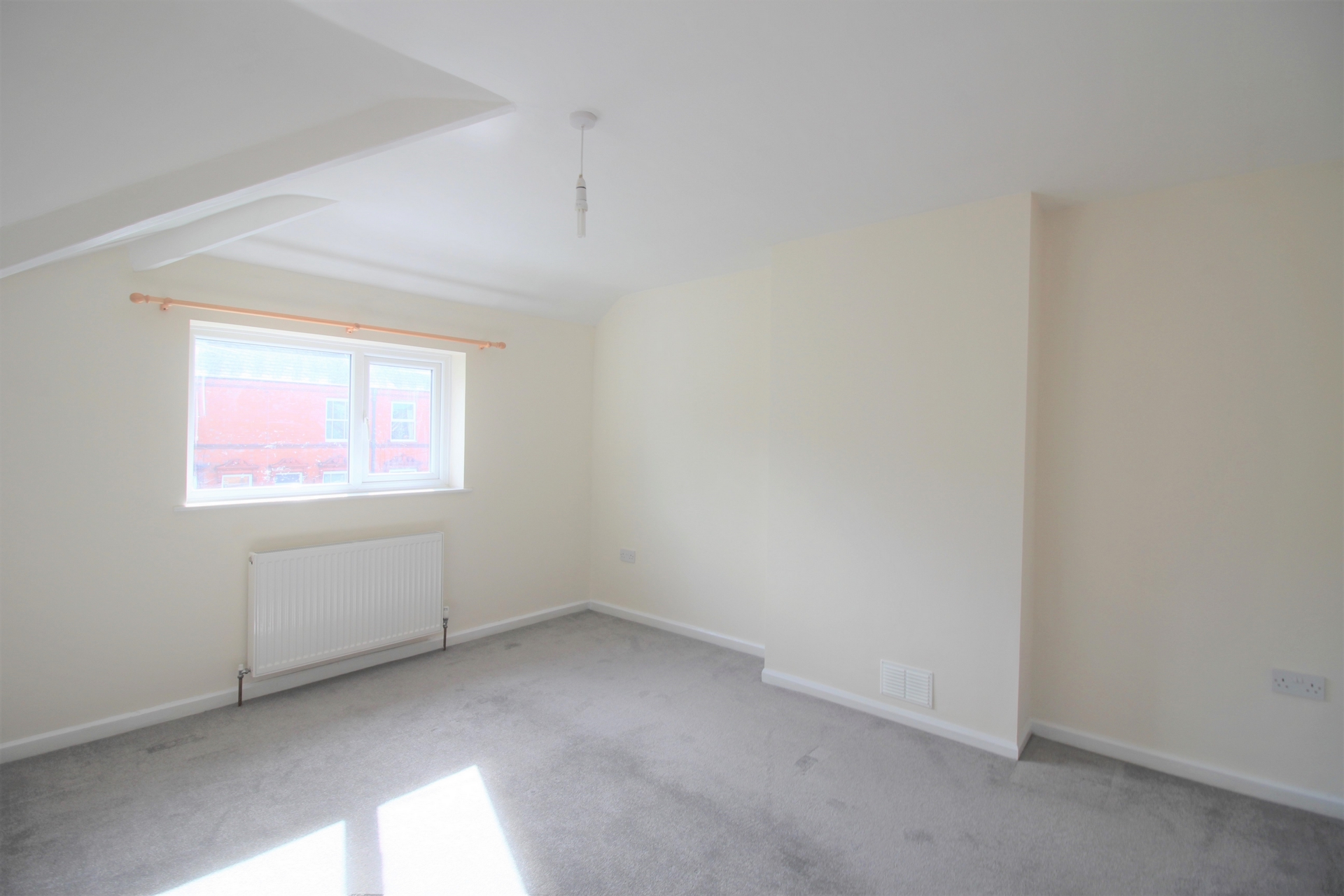 Hurcott Road, Kidderminster, DY10