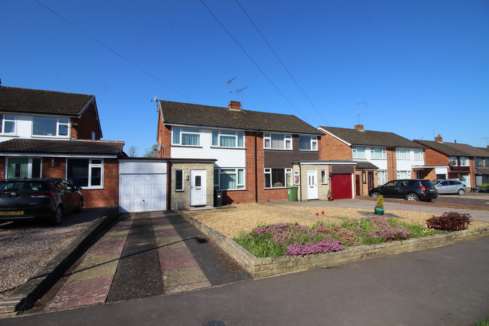 Crestwood Avenue, Kidderminster, DY11