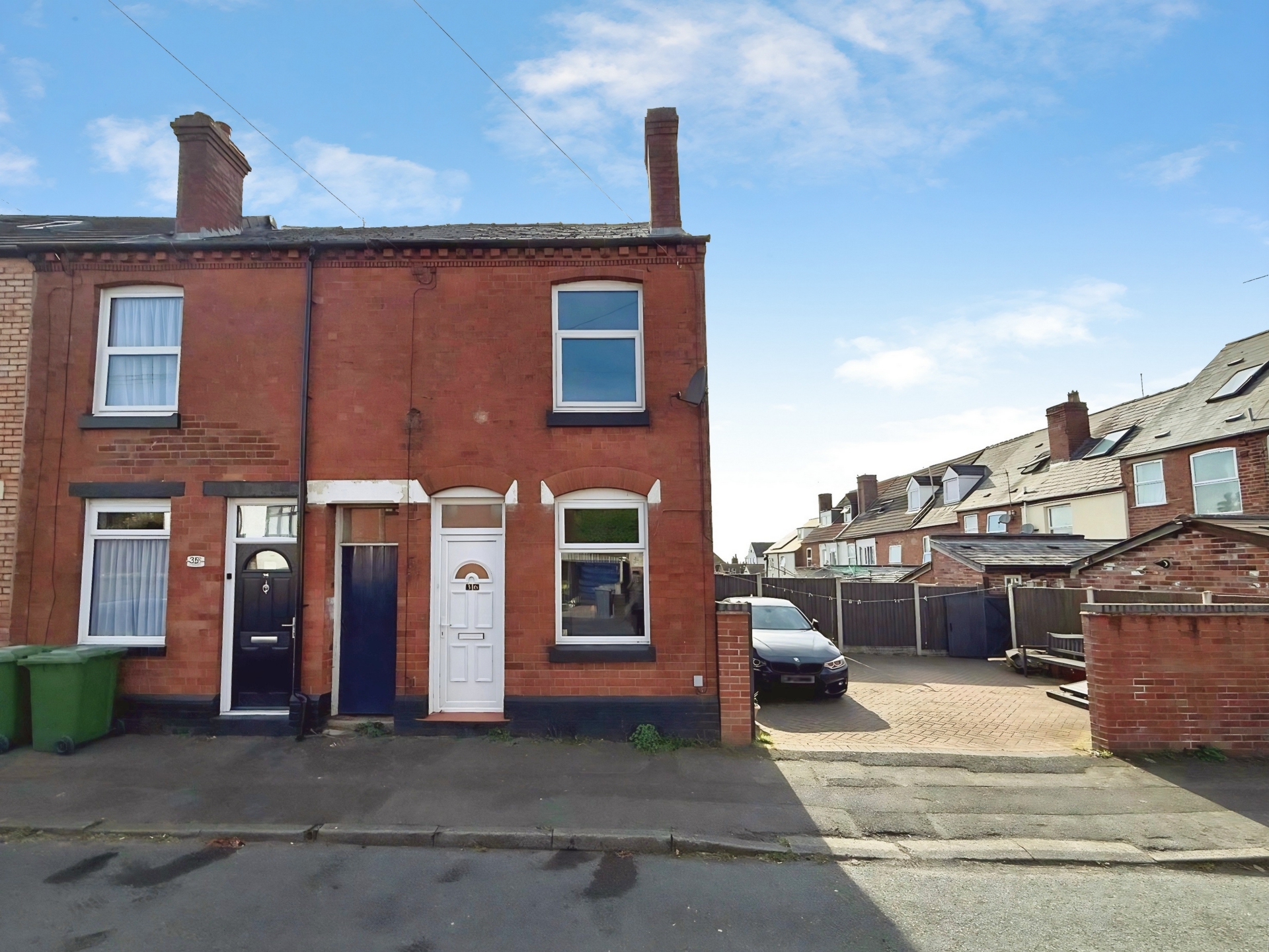 Long Acre, Kidderminster, DY10