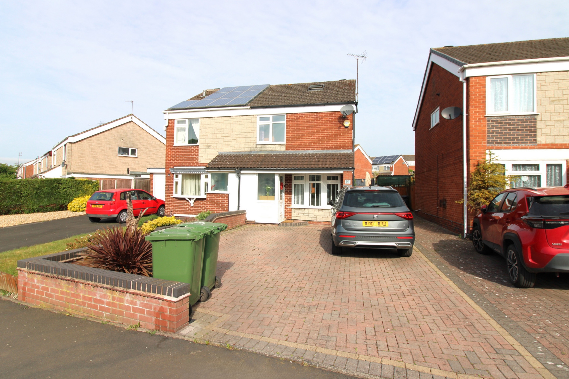 Puxton Drive, Kidderminster, DY11
