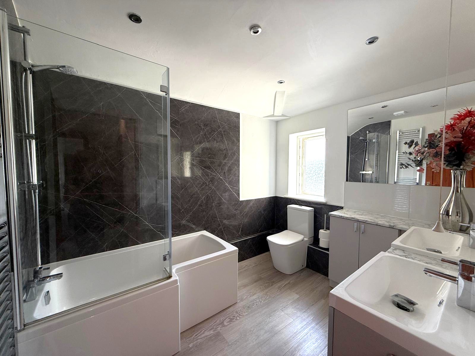 Aggborough Crescent, Kidderminster, DY10