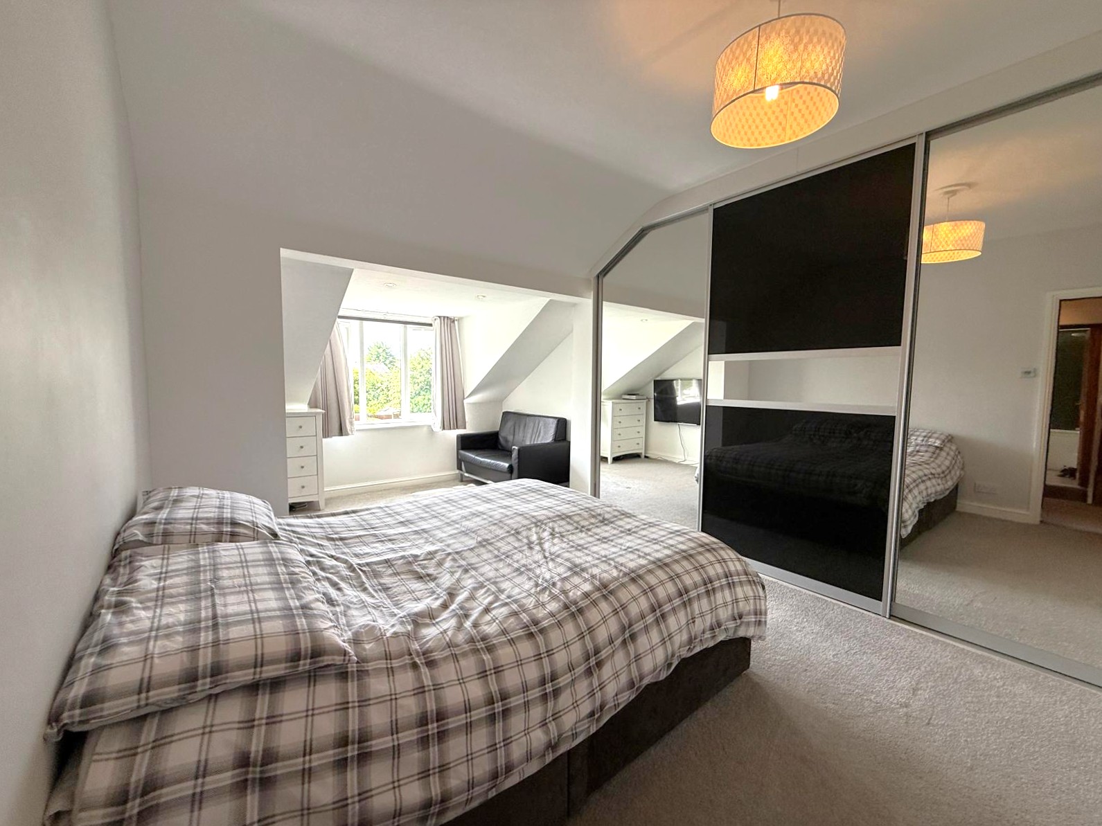Aggborough Crescent, Kidderminster, DY10