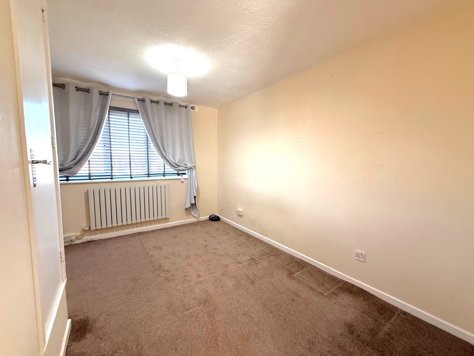 Millfield Gardens, Kidderminster, DY11