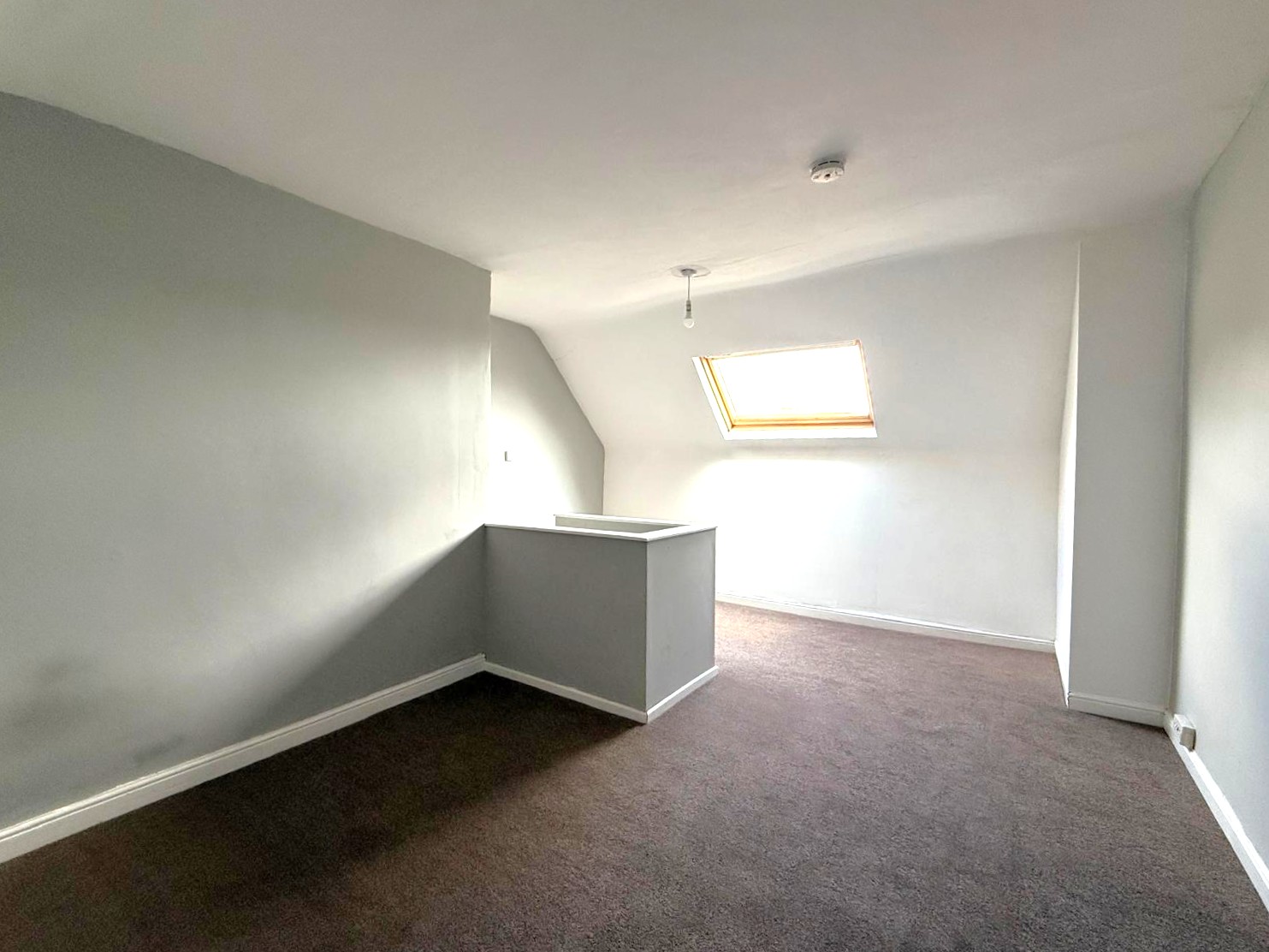 Hurcott Road, Kidderminster, DY10
