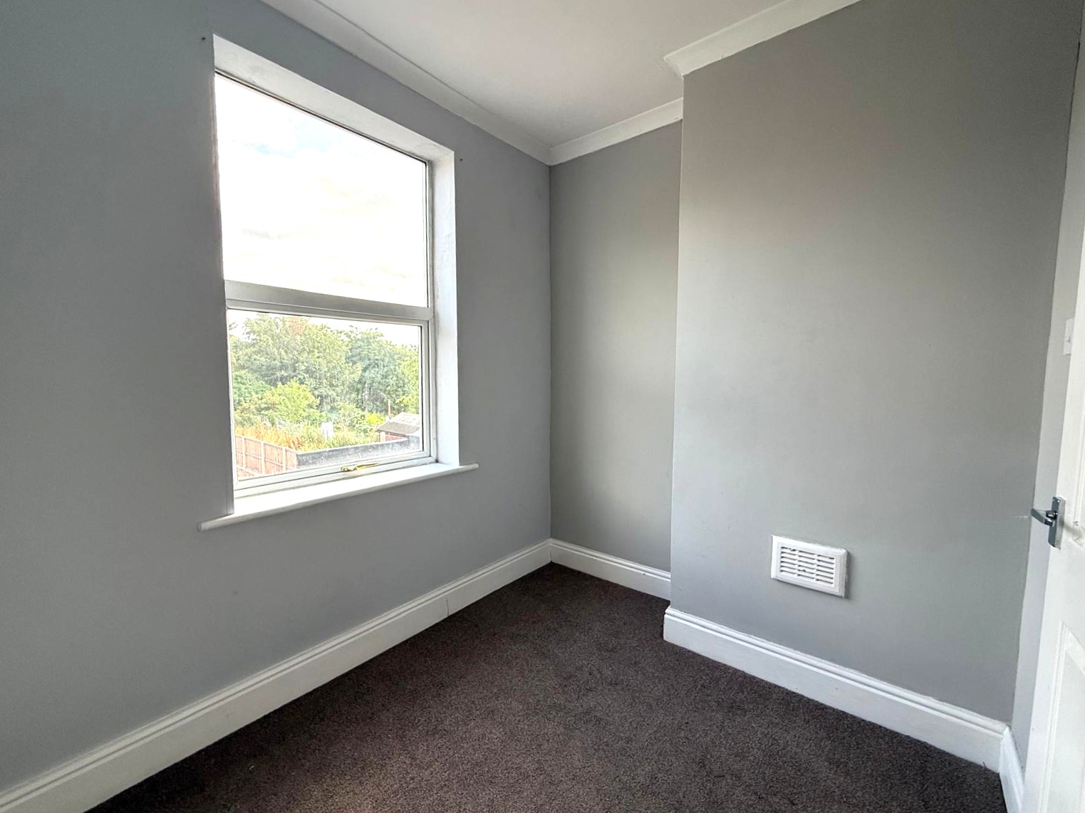 Hurcott Road, Kidderminster, DY10