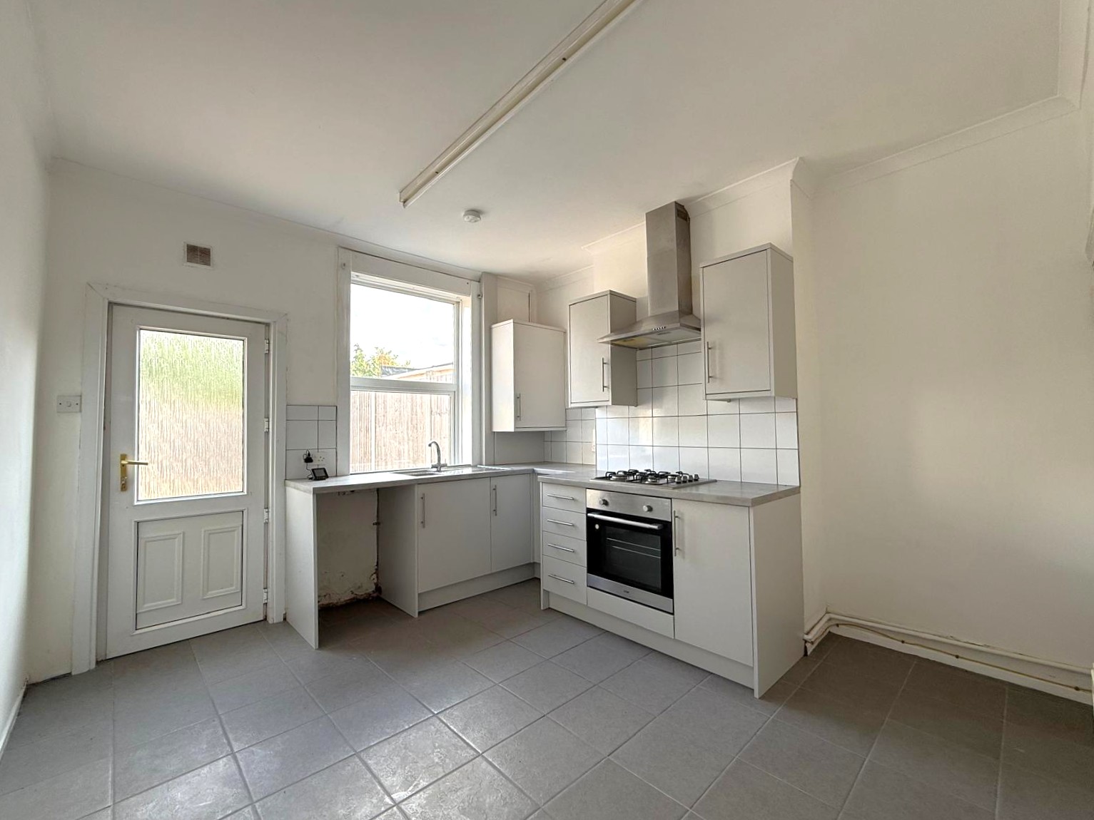Hurcott Road, Kidderminster, DY10