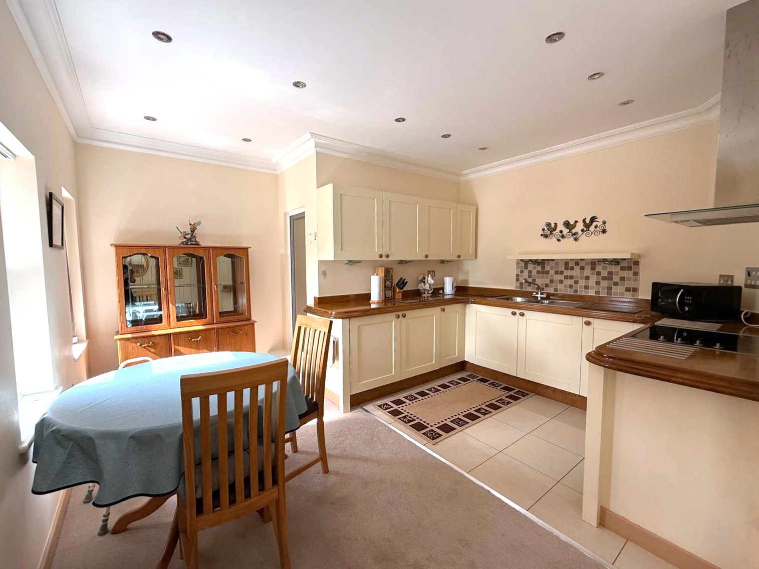 Comberton Hall Lodge, Barnetts Close, Kidderminster, DY10