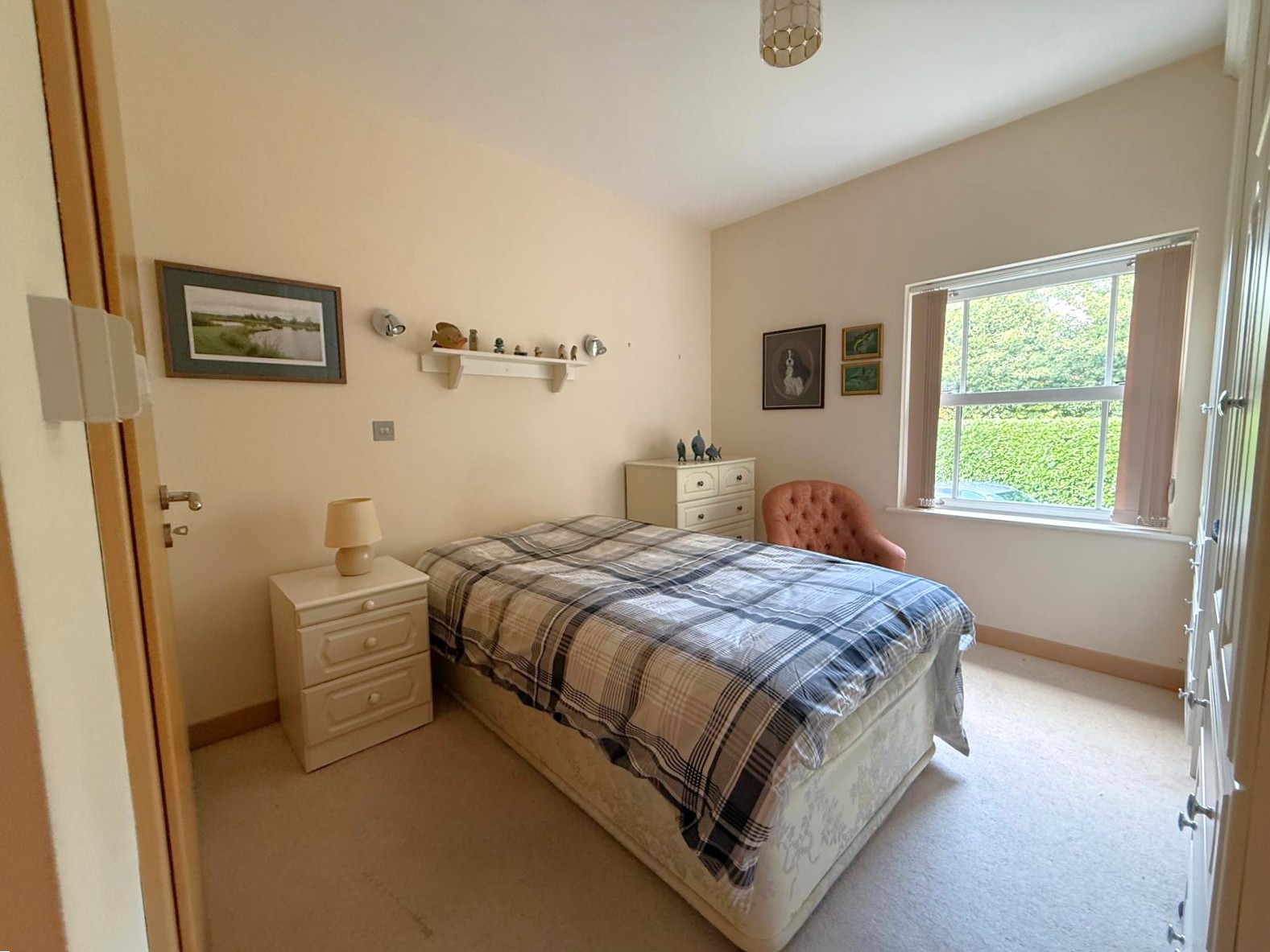 Comberton Hall Lodge, Barnetts Close, Kidderminster, DY10