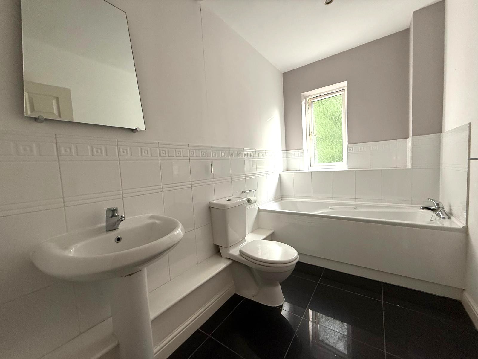 Round Hill Wharf, Kidderminster, DY11