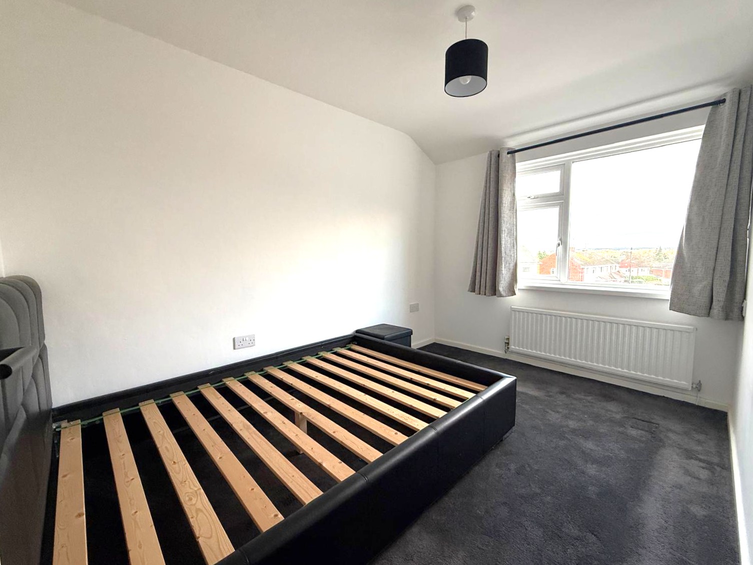 Manor Avenue South, Kidderminster, DY11