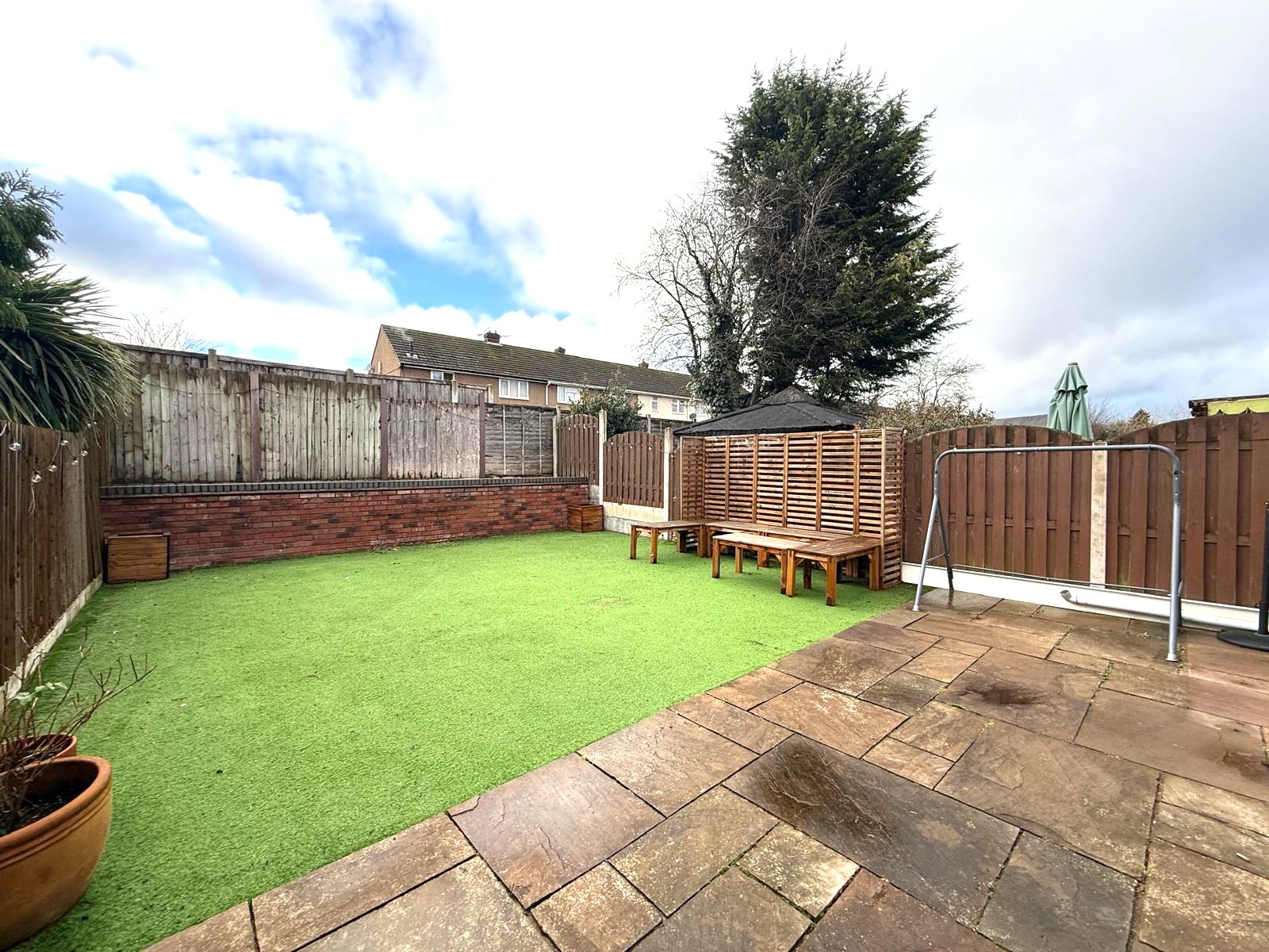 Manor Avenue South, Kidderminster, DY11