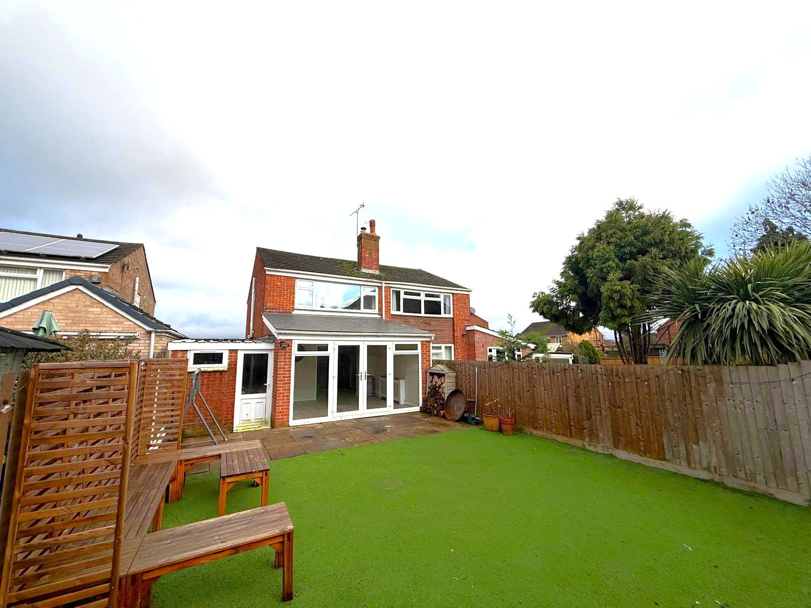 Manor Avenue South, Kidderminster, DY11