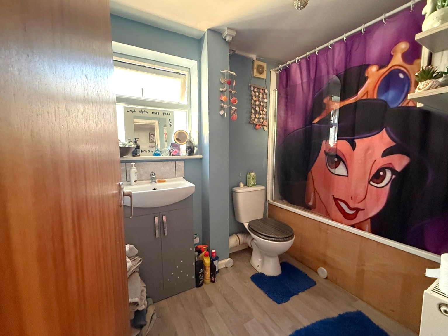 Hurcott Road, Kidderminster, DY10