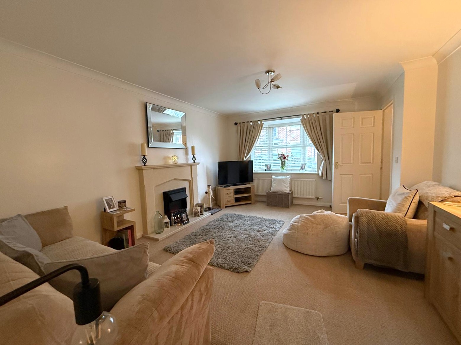 Tutors Way, Kidderminster, DY10