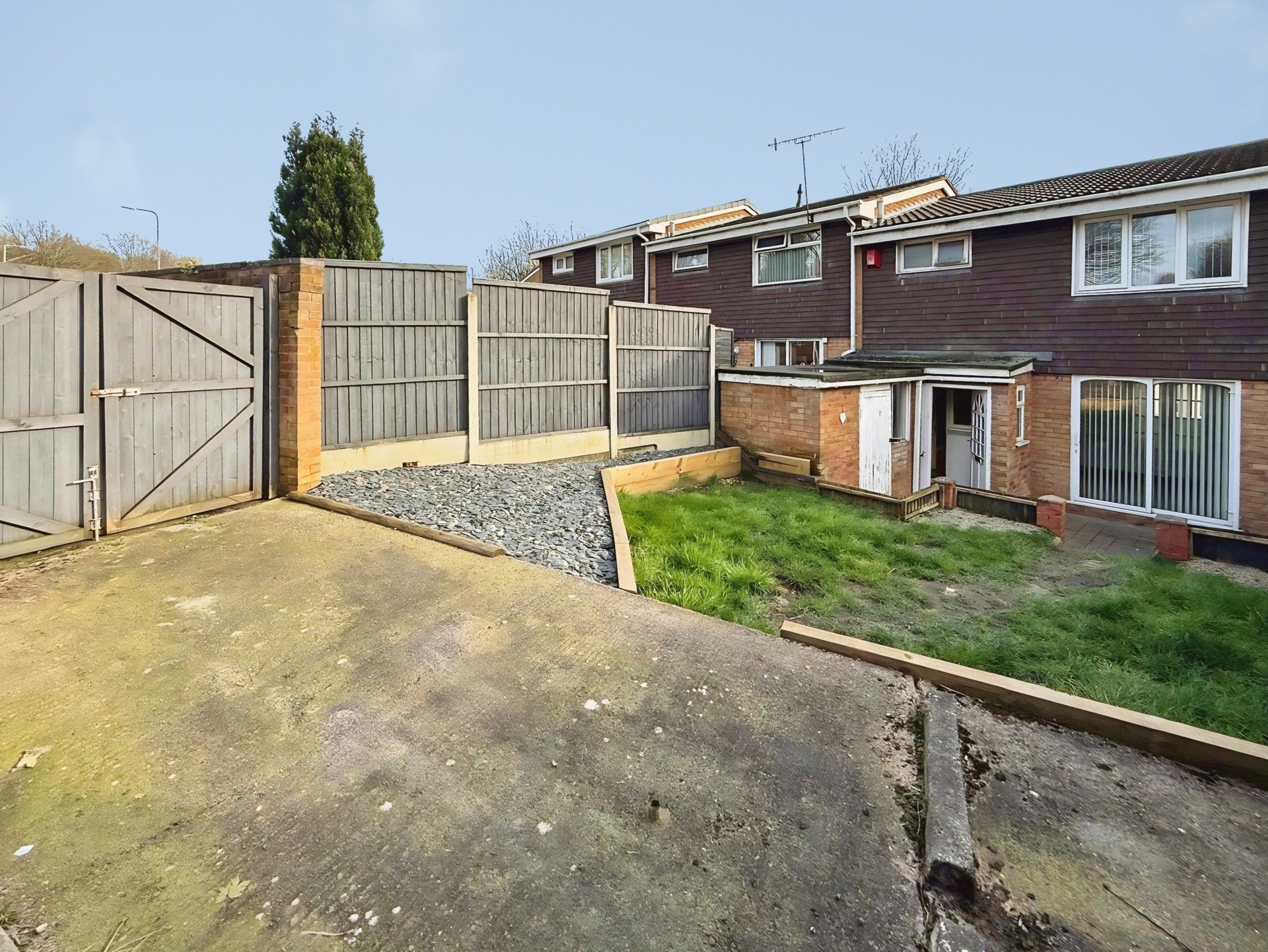 Old Bridge Walk, Rowley Regis, B65