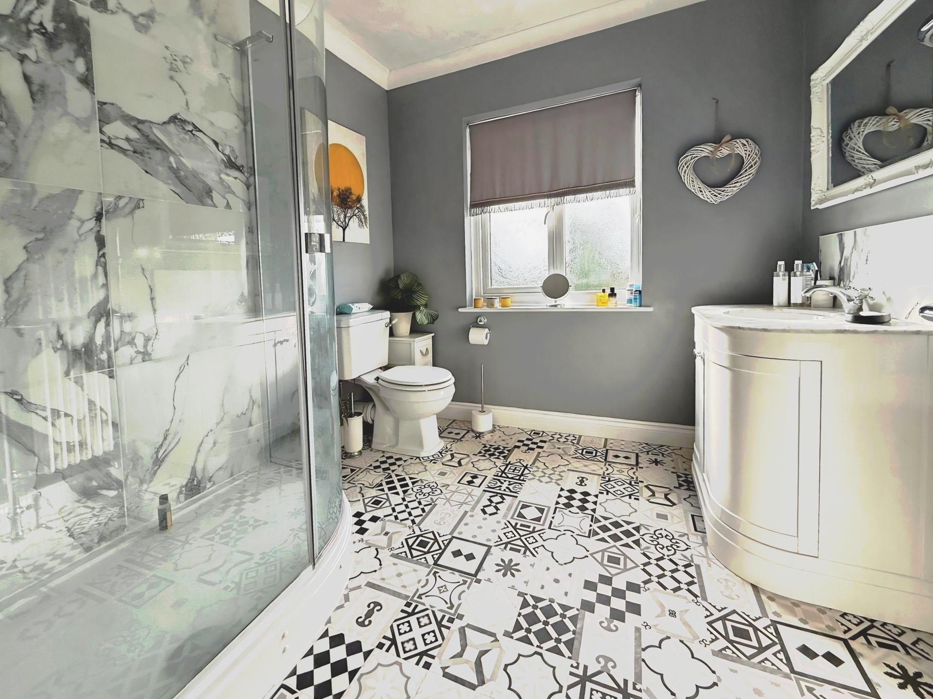 Chester Road North, Kidderminster, DY10