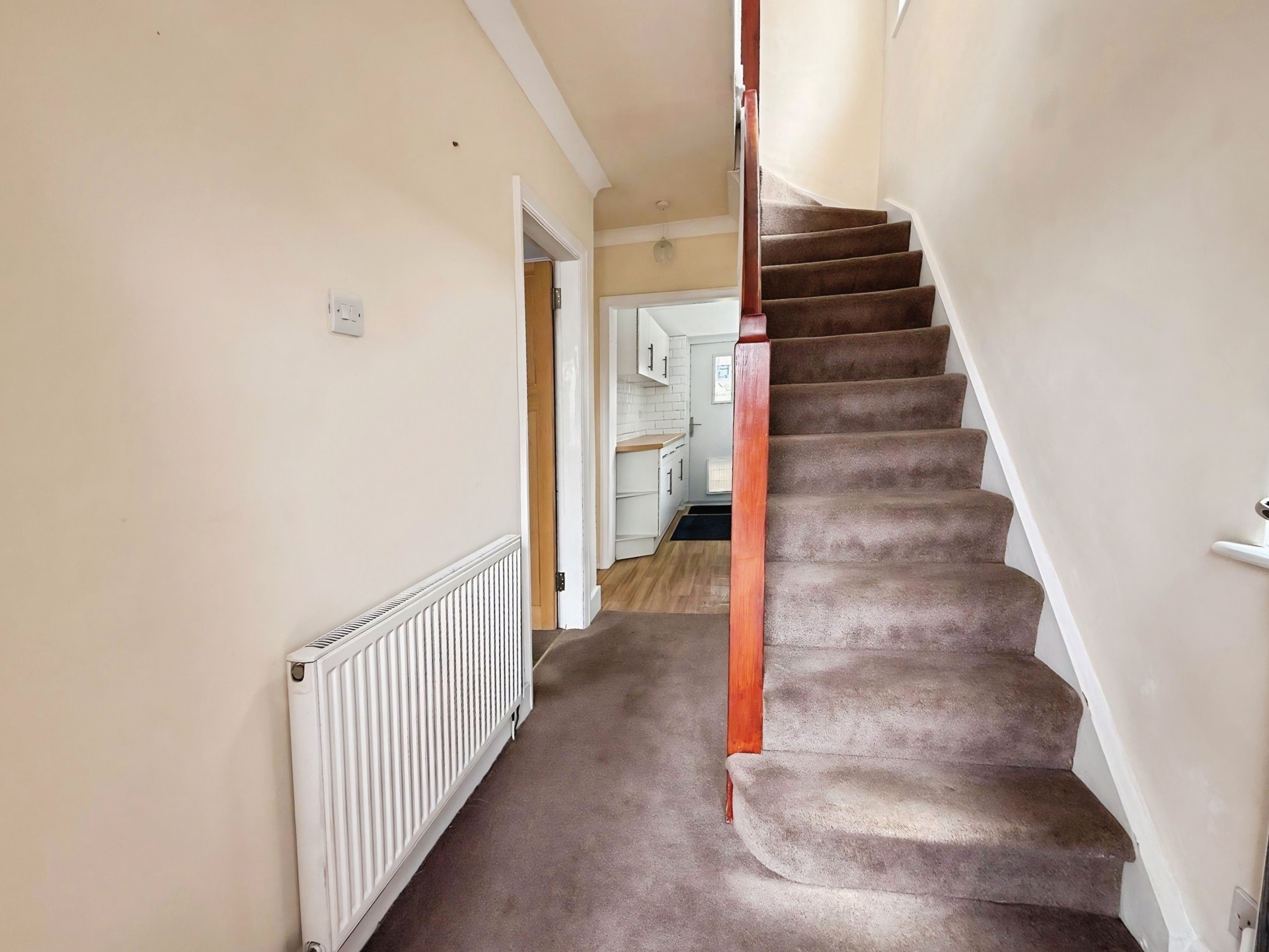 Chester Road North, Kidderminster, DY10