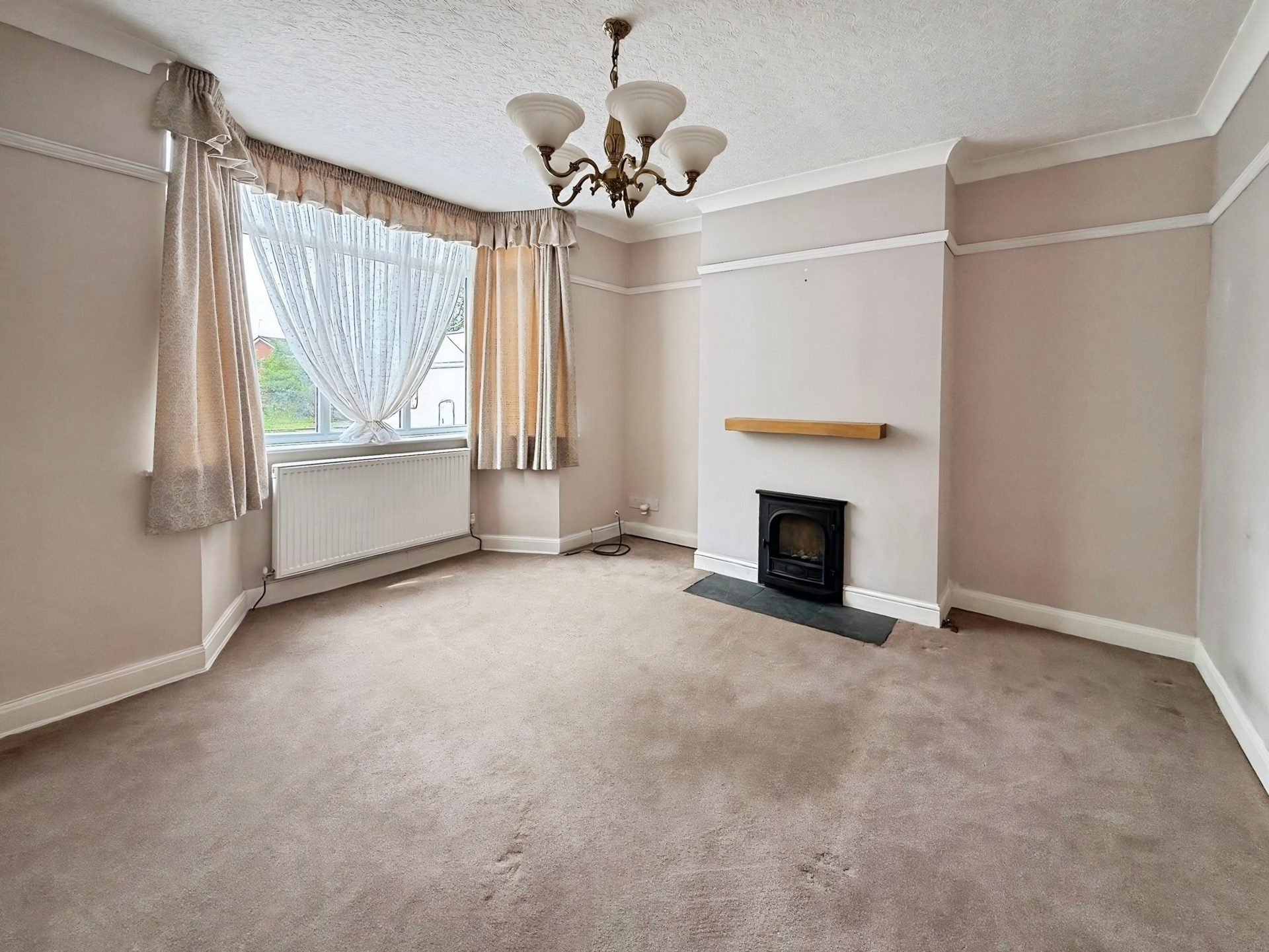 Chester Road North, Kidderminster, DY10