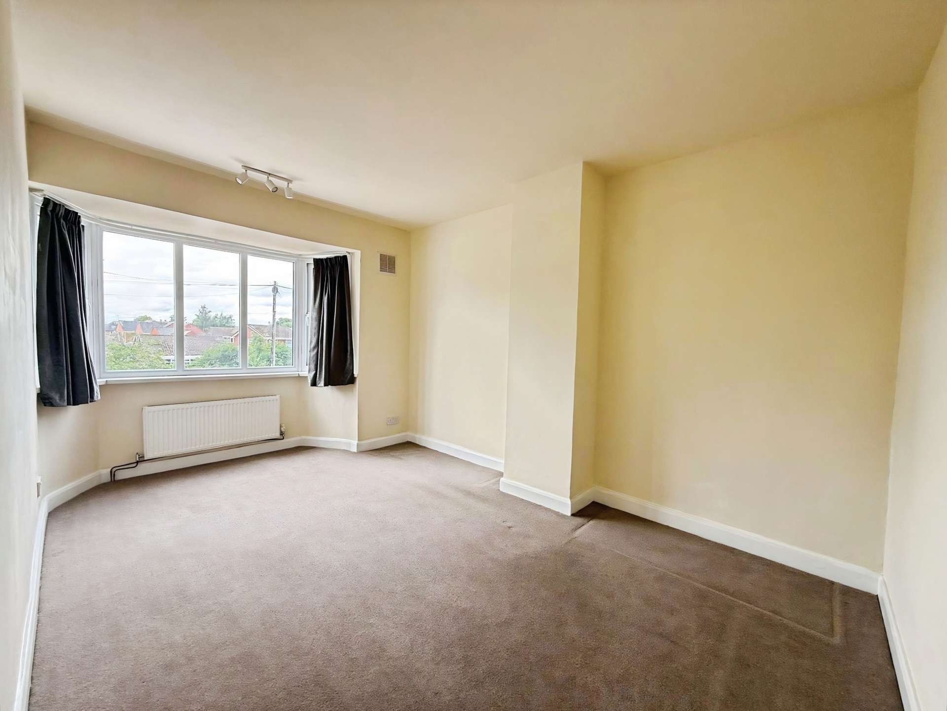 Chester Road North, Kidderminster, DY10