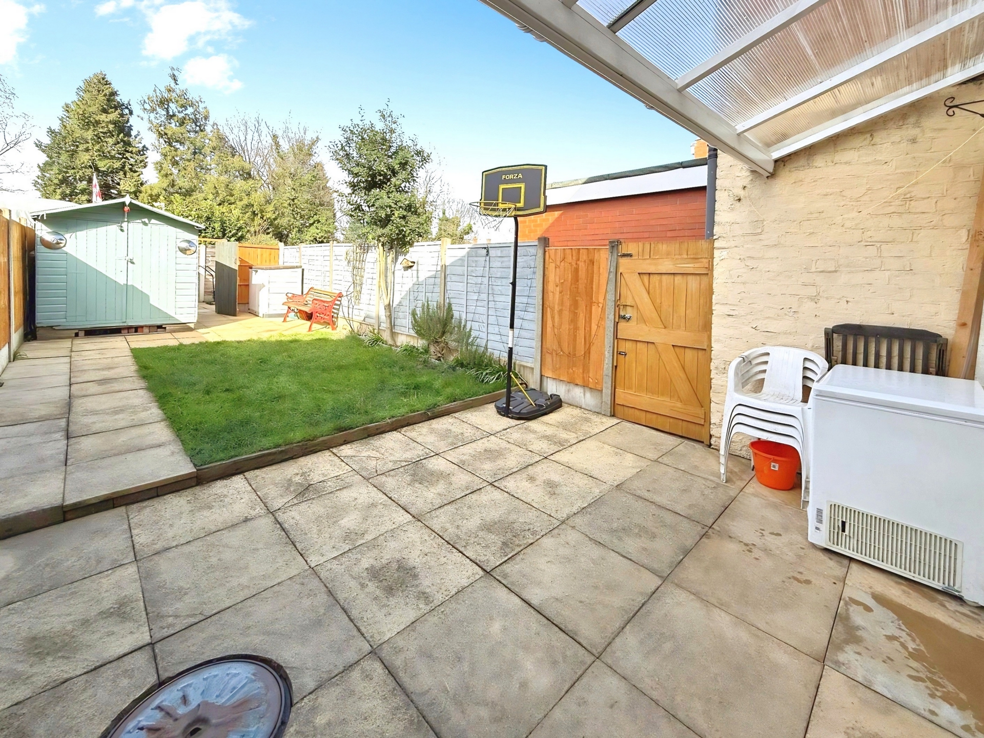 Hurcott Road, Kidderminster, DY10