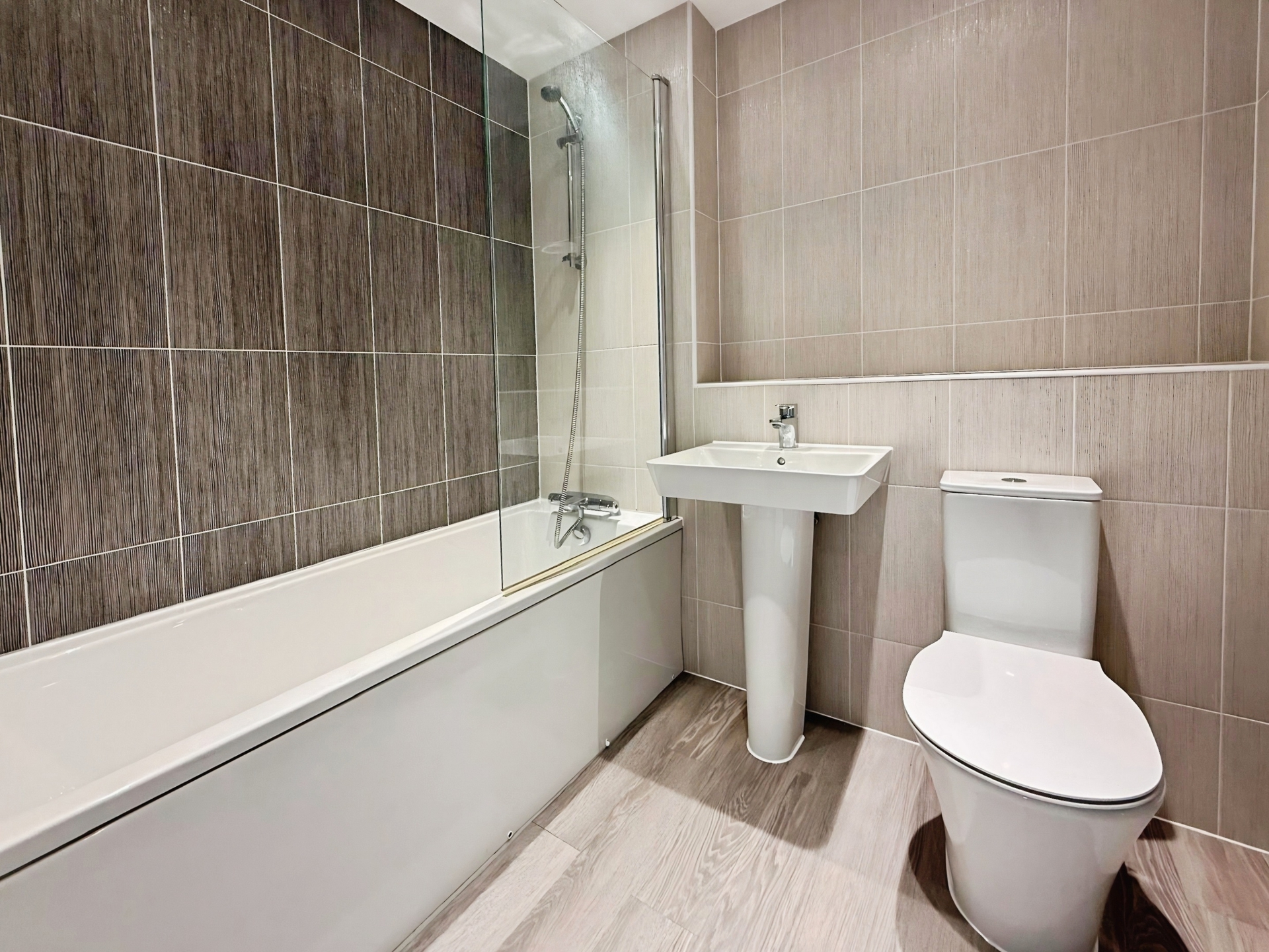 Weir Crescent, Kidderminster, DY11