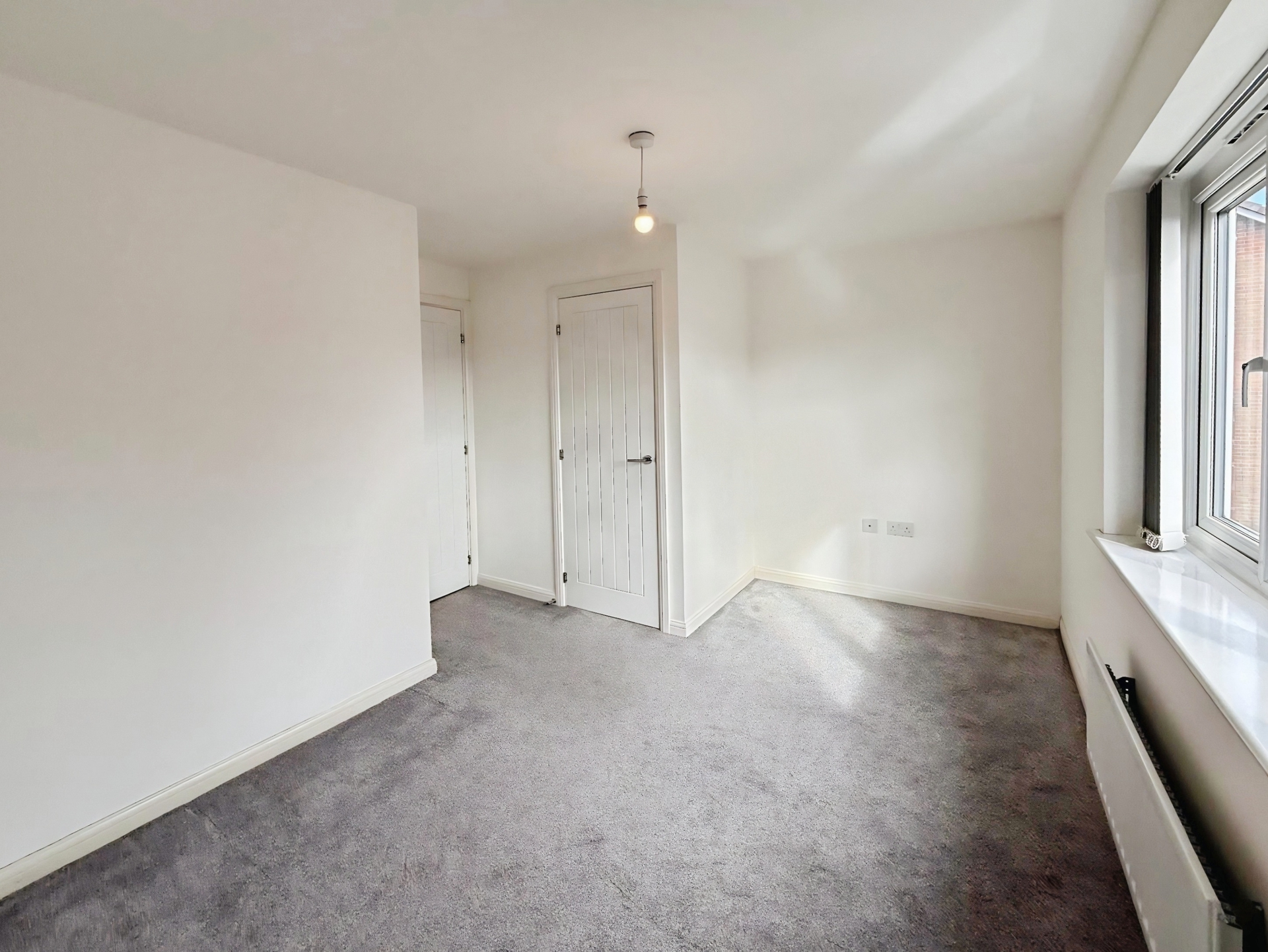 Weir Crescent, Kidderminster, DY11