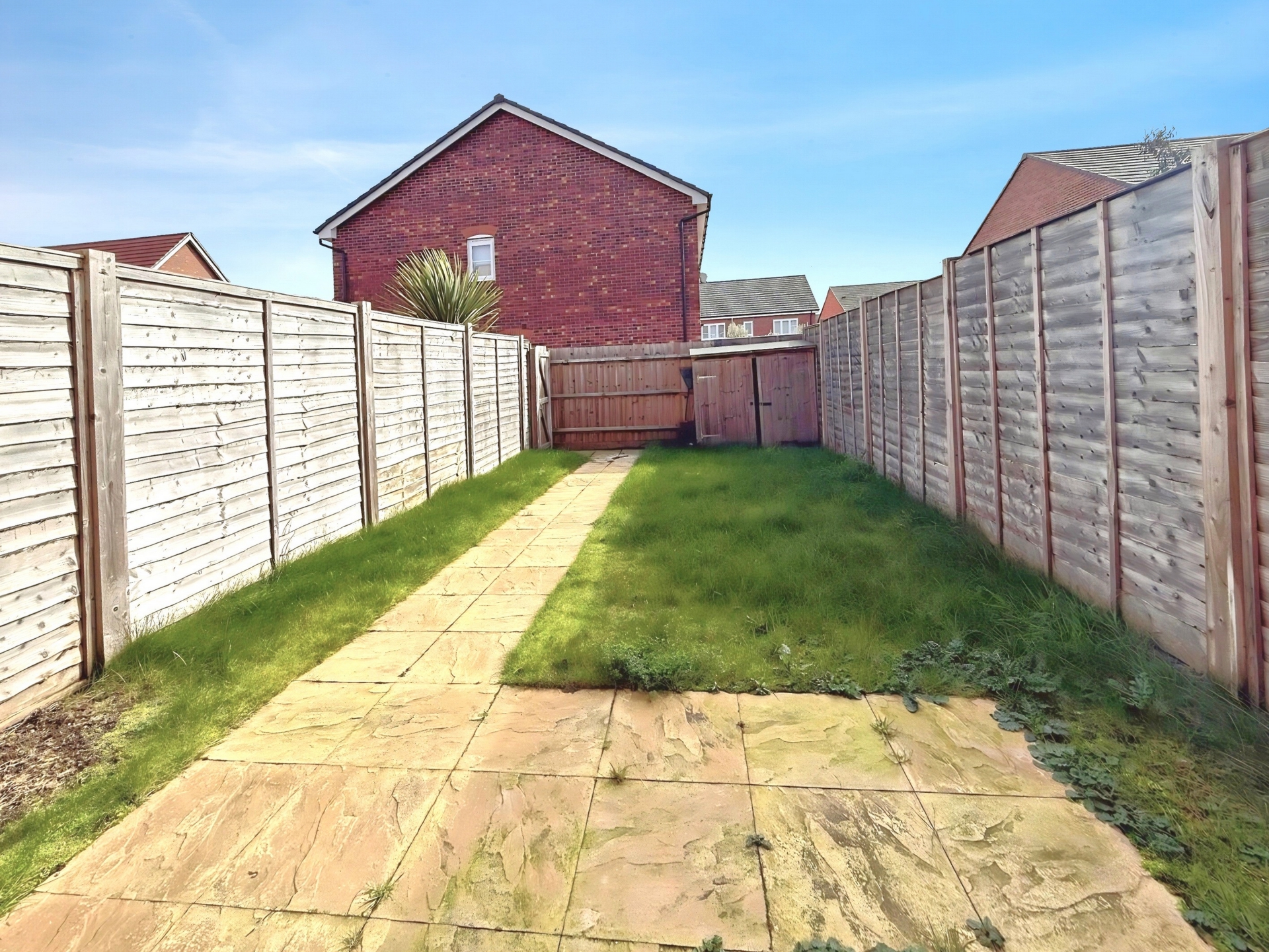 Weir Crescent, Kidderminster, DY11