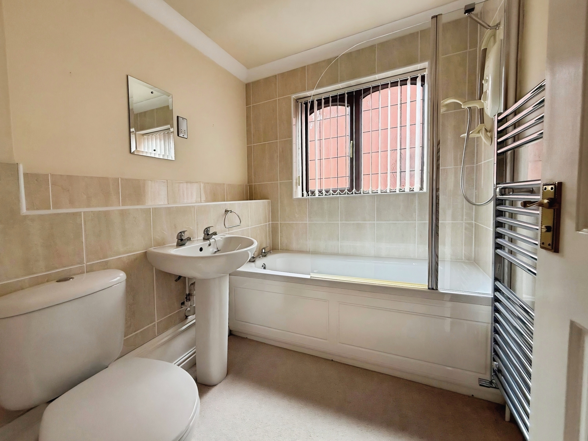 Ibis Close, Kidderminster, DY10
