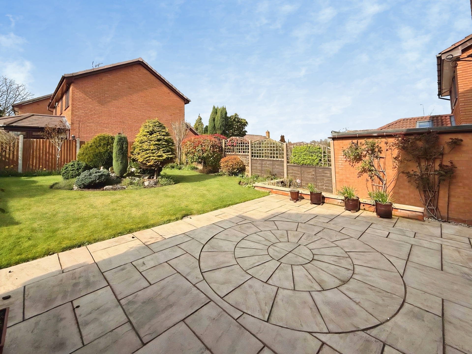 Ibis Close, Kidderminster, DY10