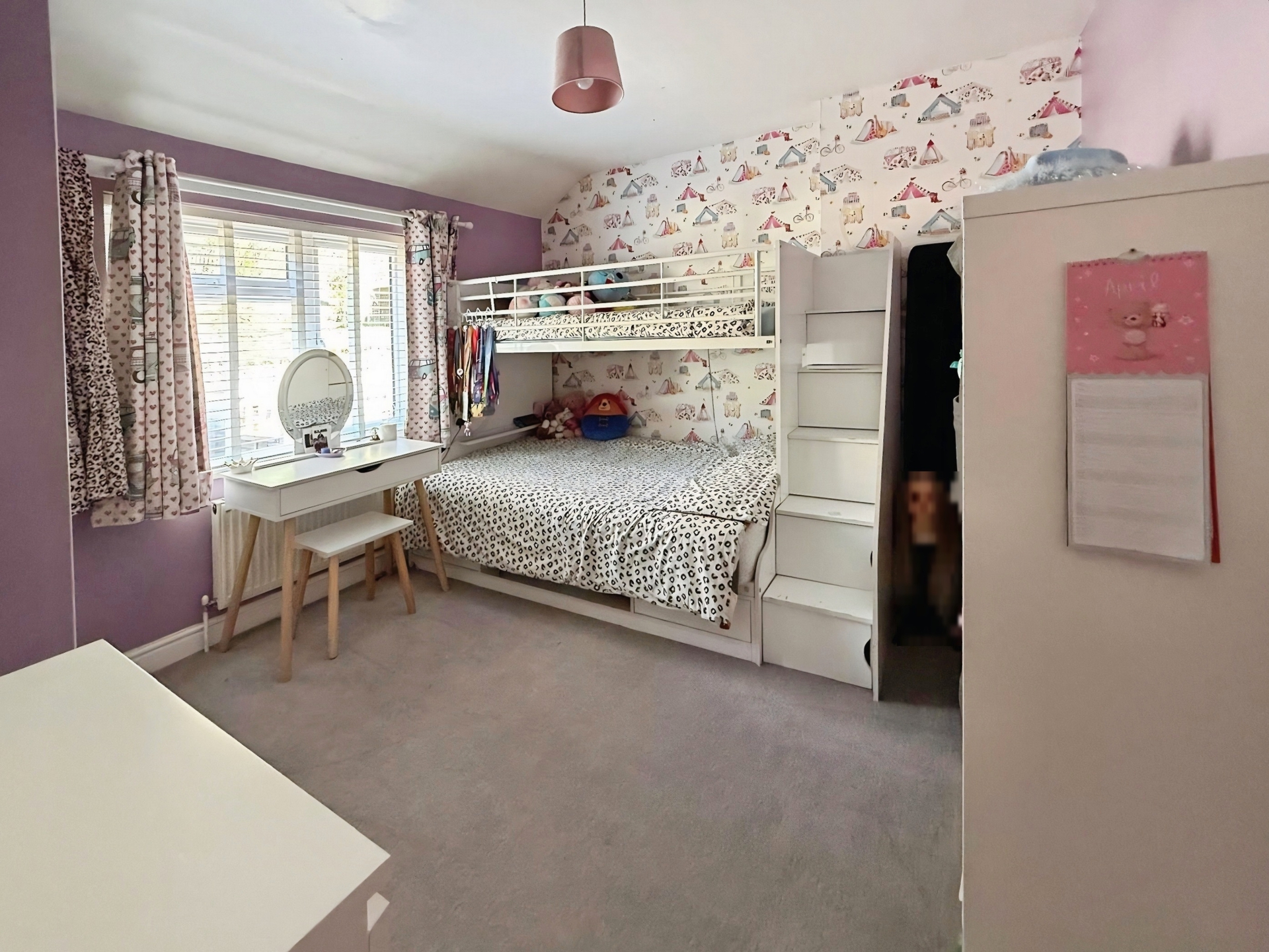 Worcester Road, Kidderminster, DY10