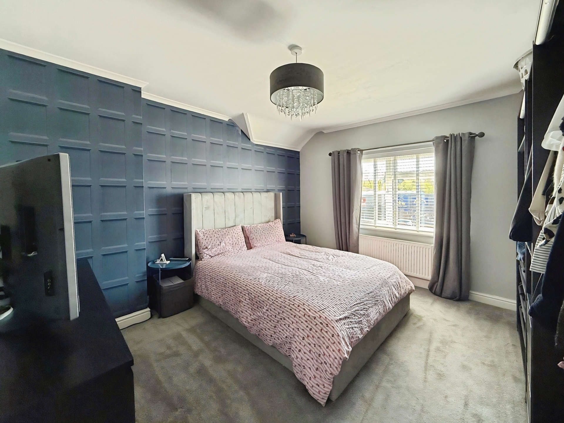 Worcester Road, Kidderminster, DY10