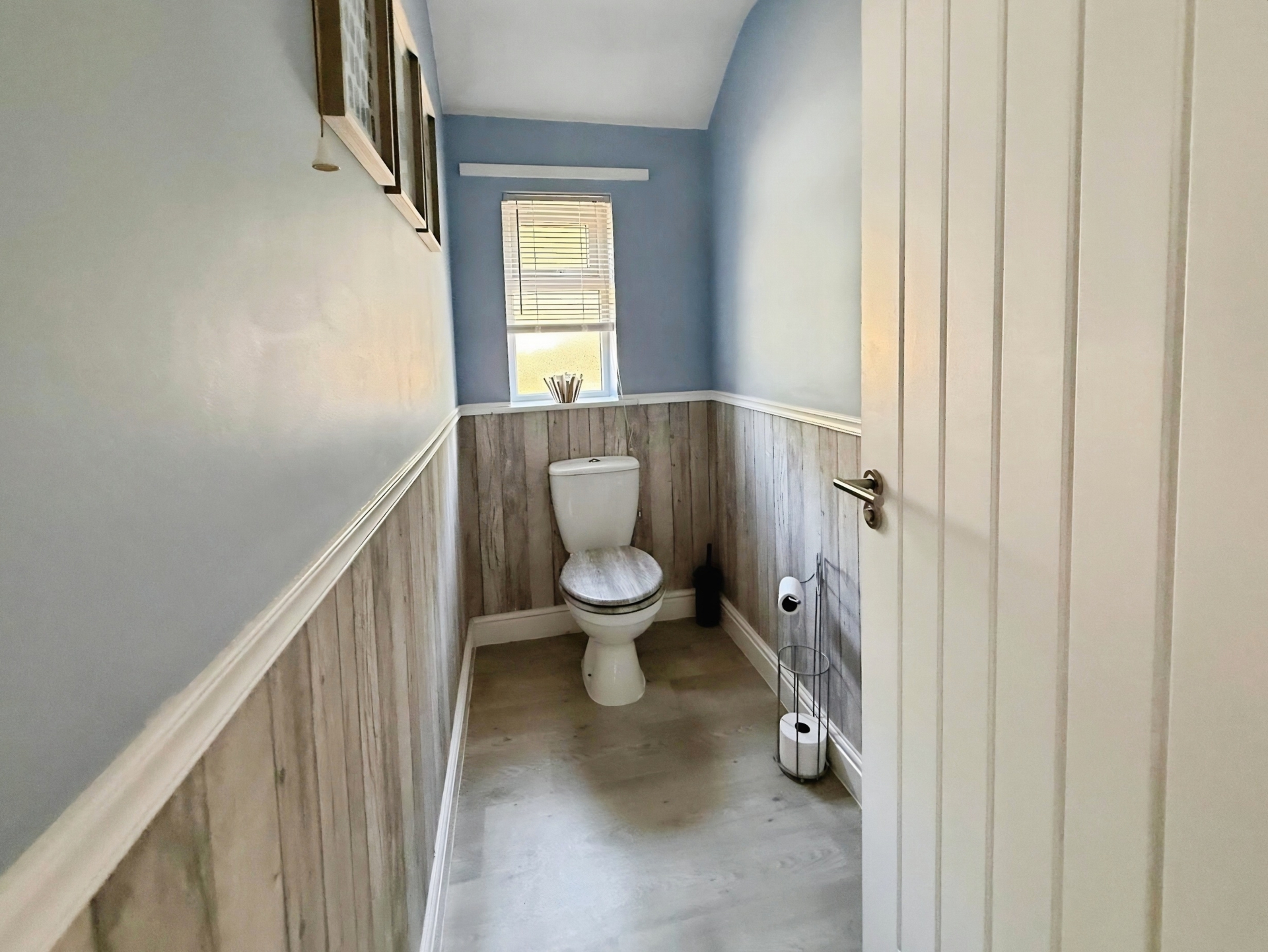 Worcester Road, Kidderminster, DY10