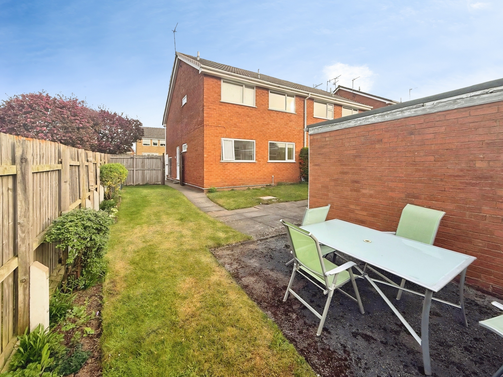 Rokewood Close, Kingswinford, DY6