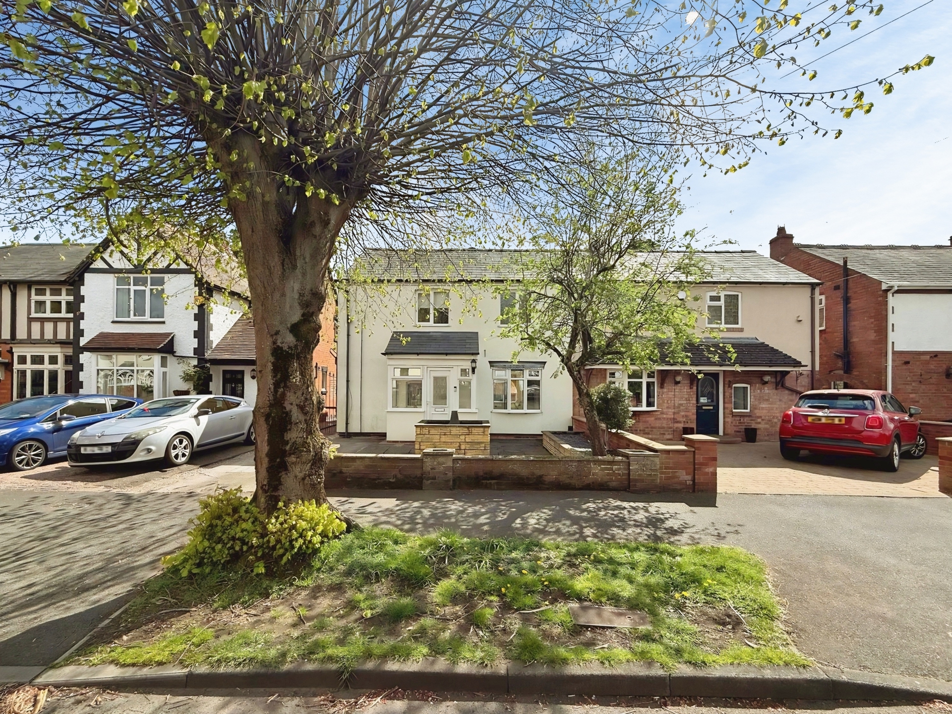 Aggborough Crescent, Kidderminster, DY10