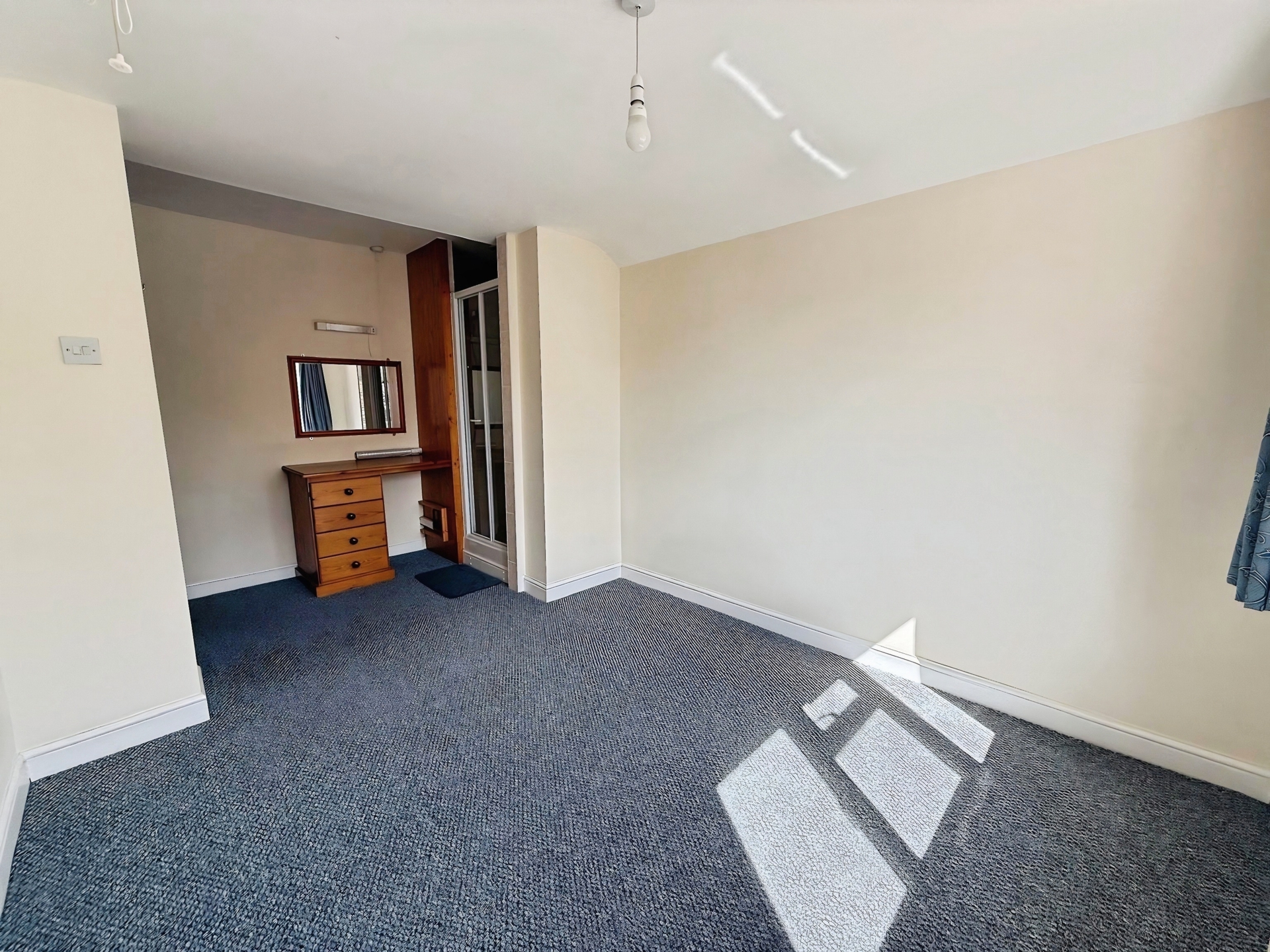 Aggborough Crescent, Kidderminster, DY10