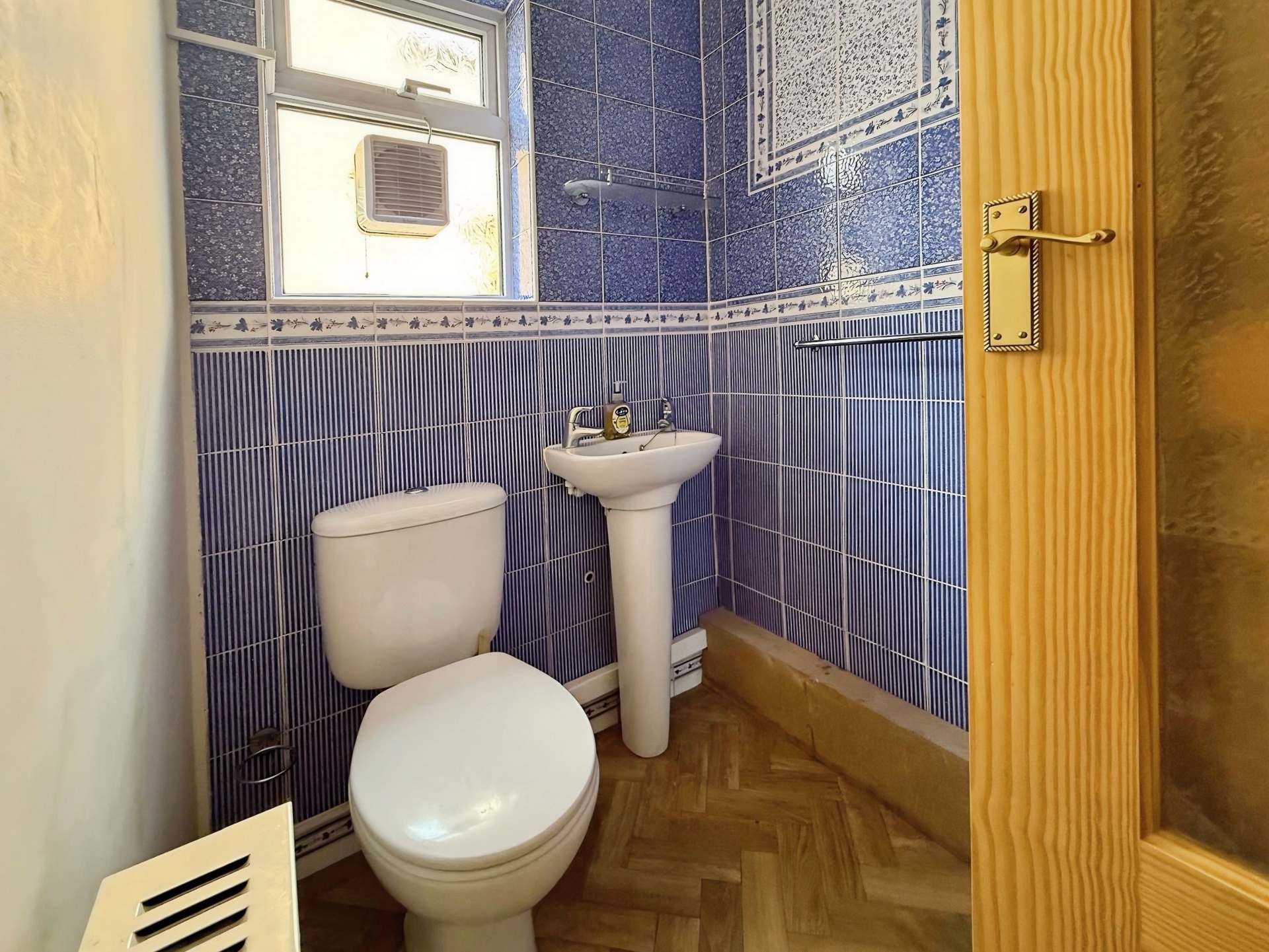 Aggborough Crescent, Kidderminster, DY10