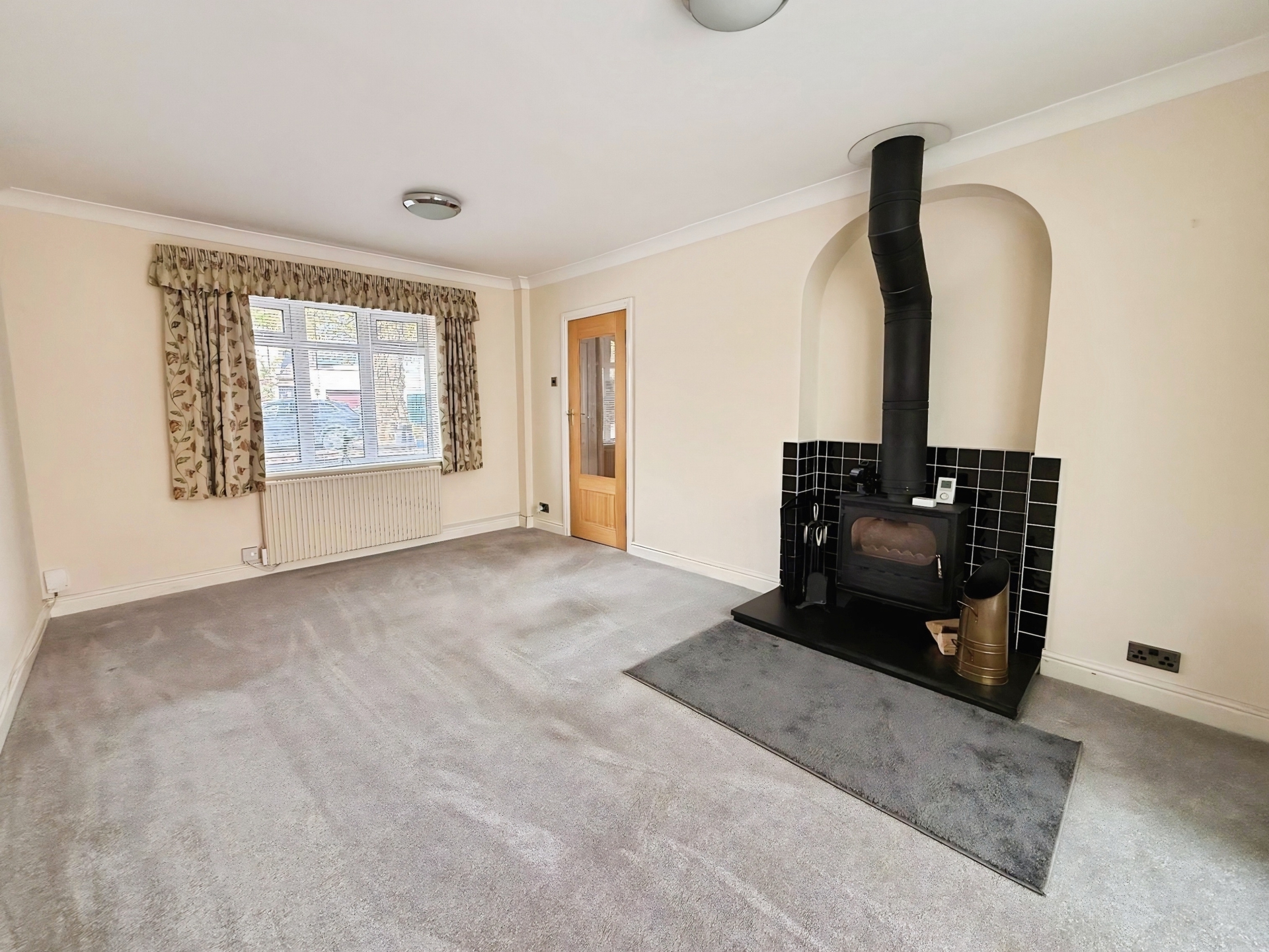 Aggborough Crescent, Kidderminster, DY10