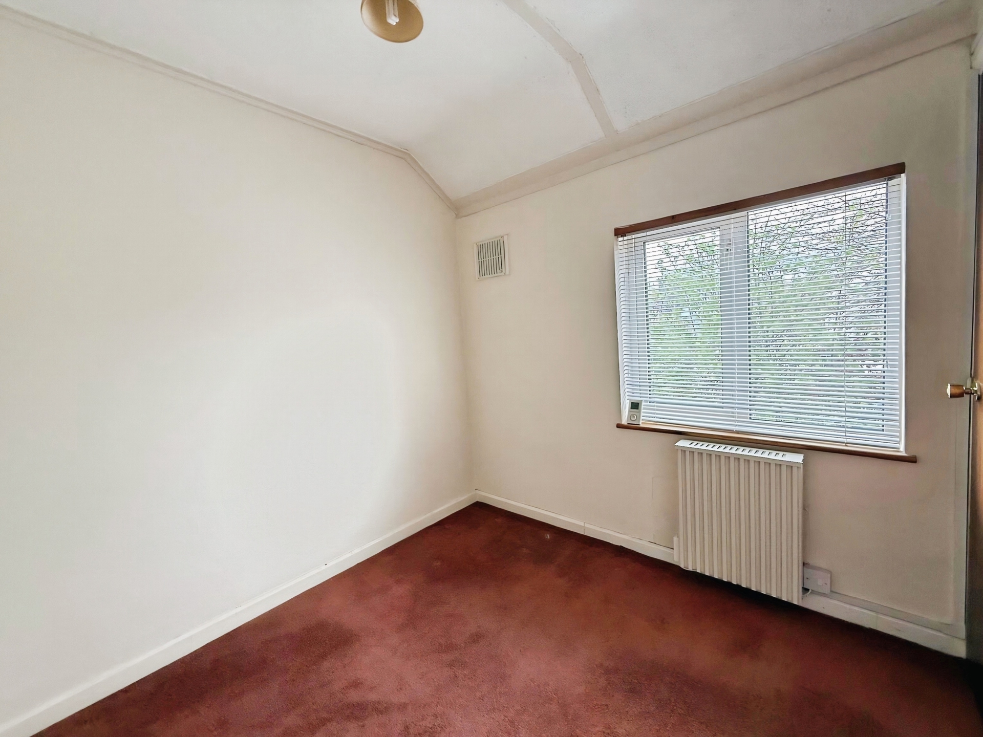 Aggborough Crescent, Kidderminster, DY10