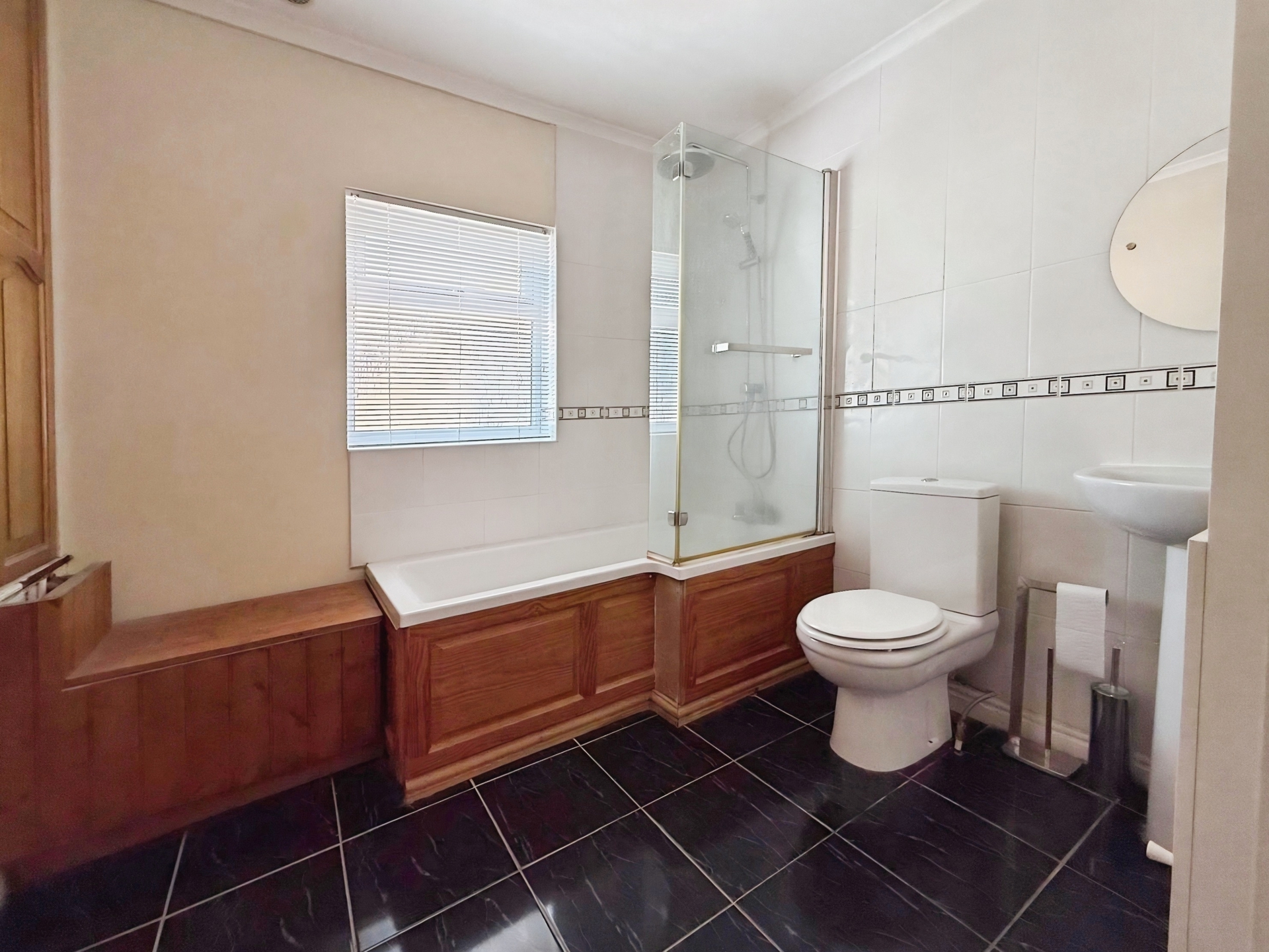 Aggborough Crescent, Kidderminster, DY10