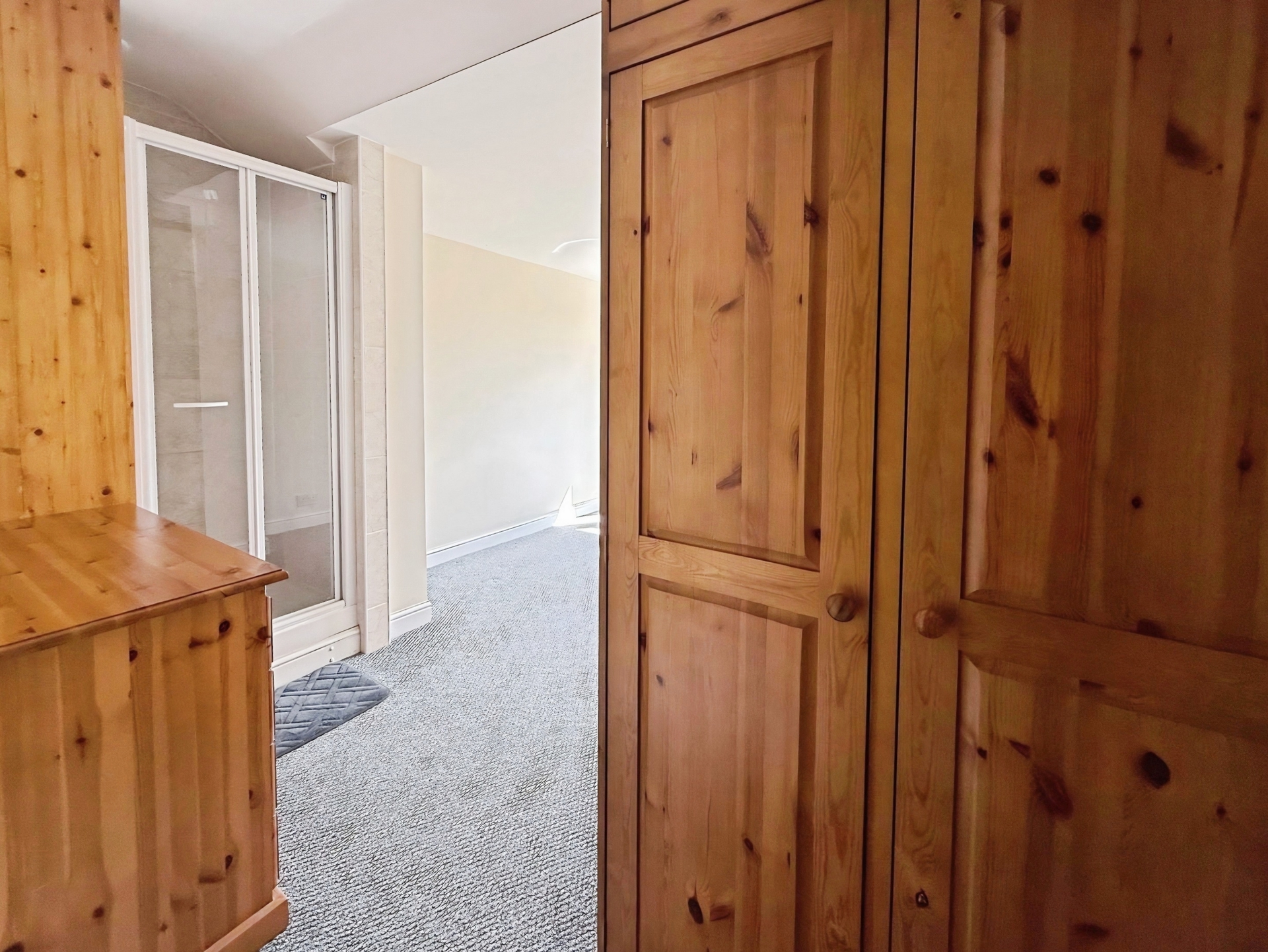 Aggborough Crescent, Kidderminster, DY10