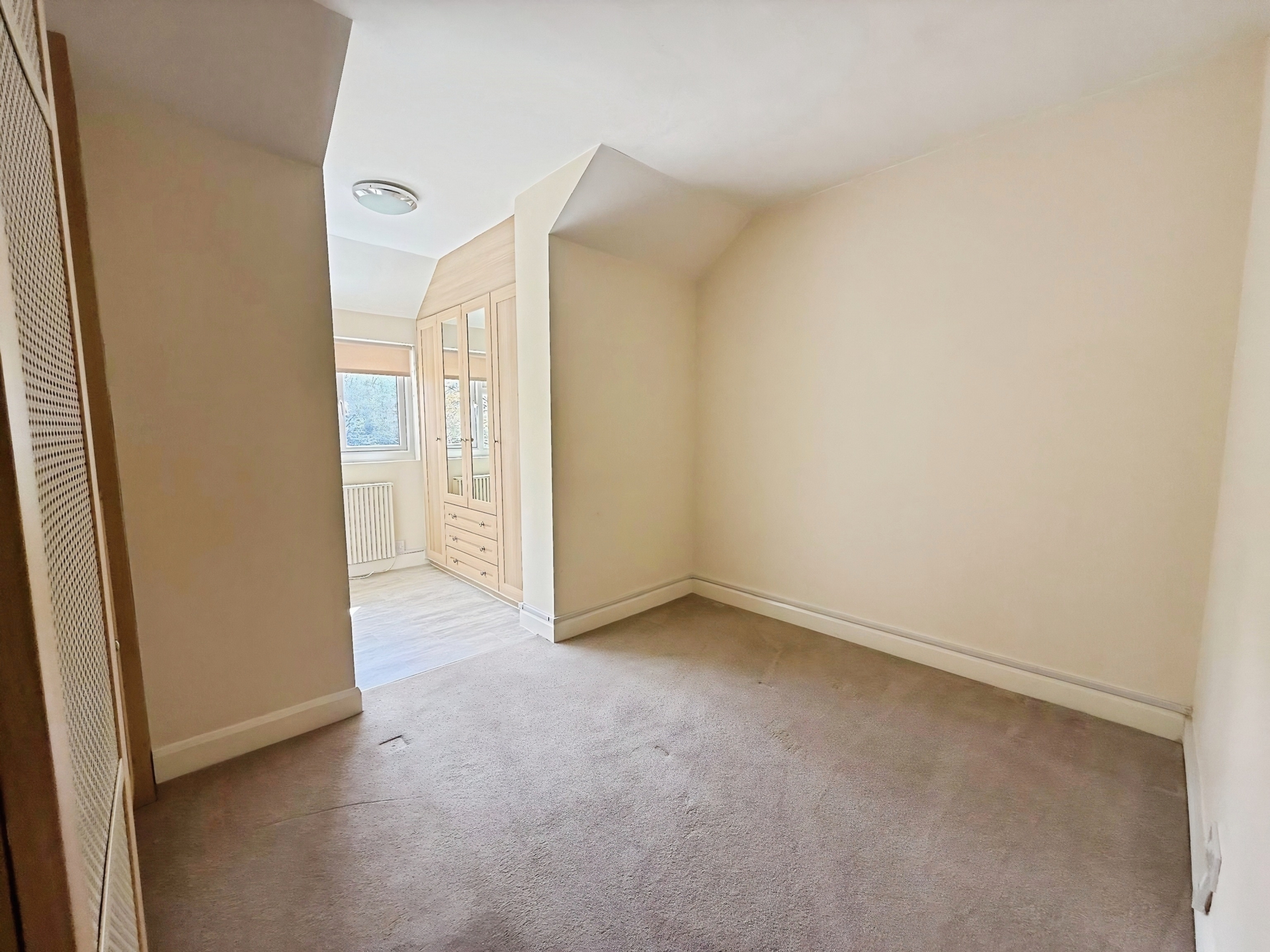 Aggborough Crescent, Kidderminster, DY10