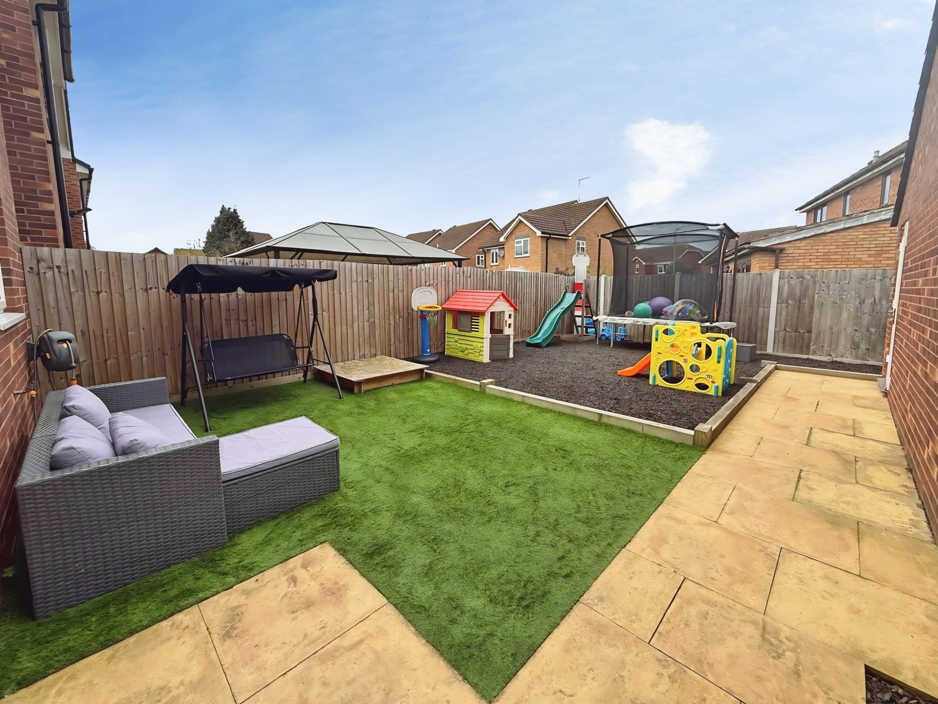 Cortland Way, Stourport on Severn, DY13