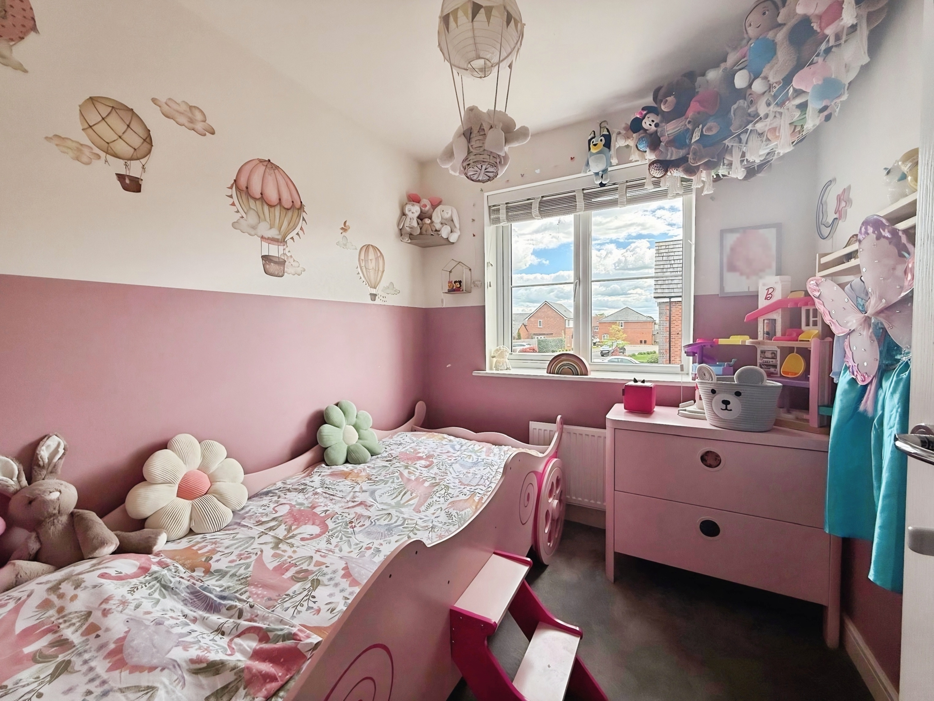 Cortland Way, Stourport on Severn, DY13