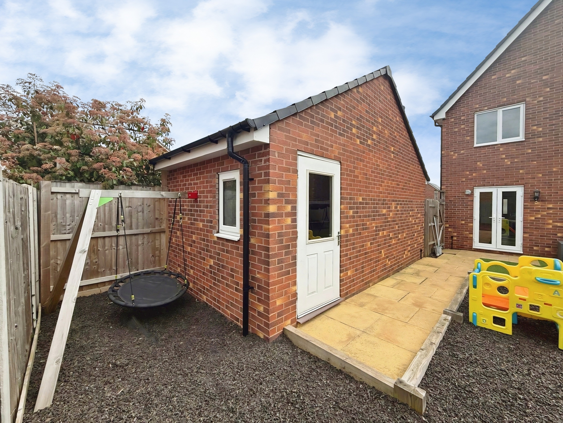 Cortland Way, Stourport on Severn, DY13