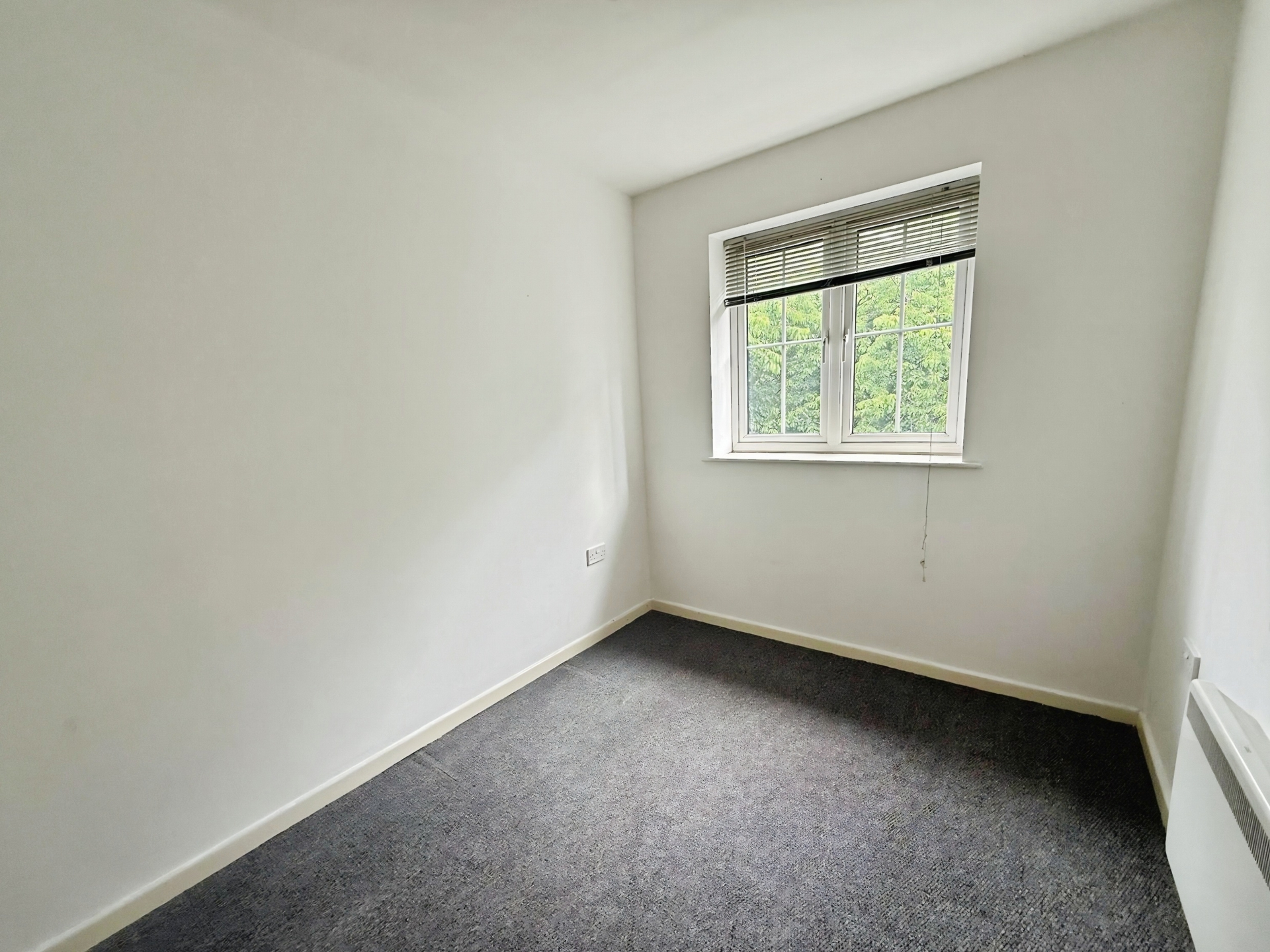 Tamebrook Way, Tipton, DY4