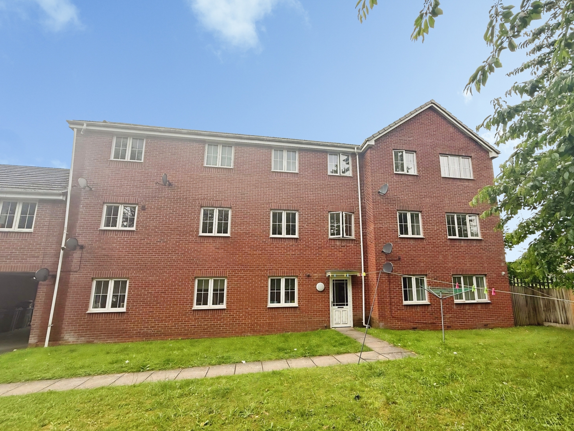 Tamebrook Way, Tipton, DY4
