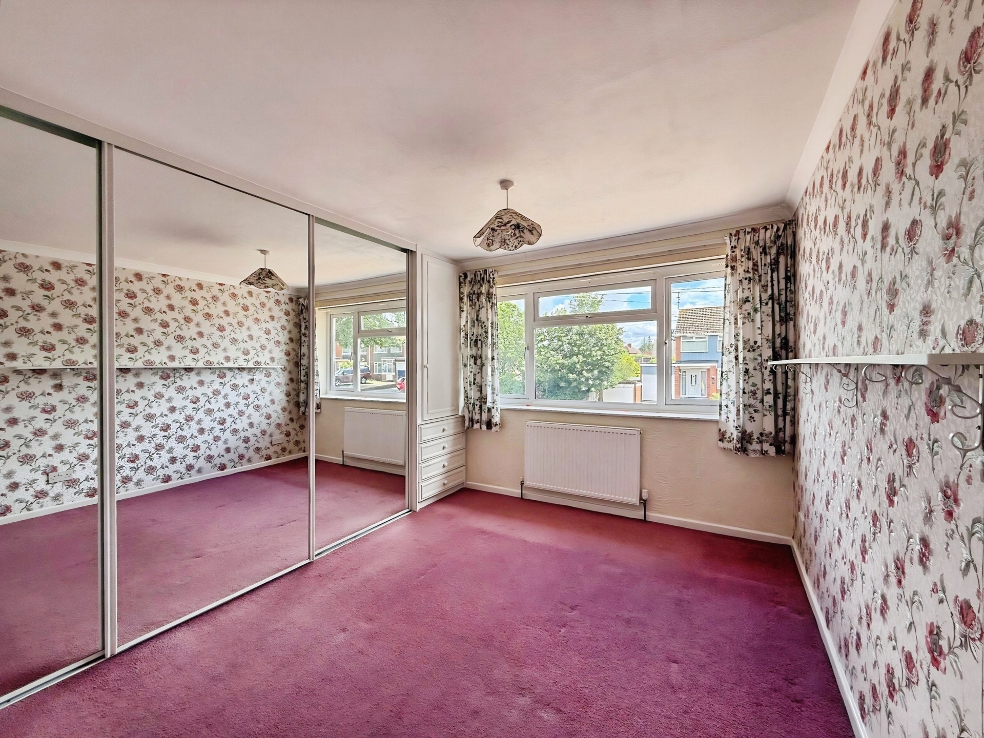 Crestwood Avenue, Kidderminster, DY11