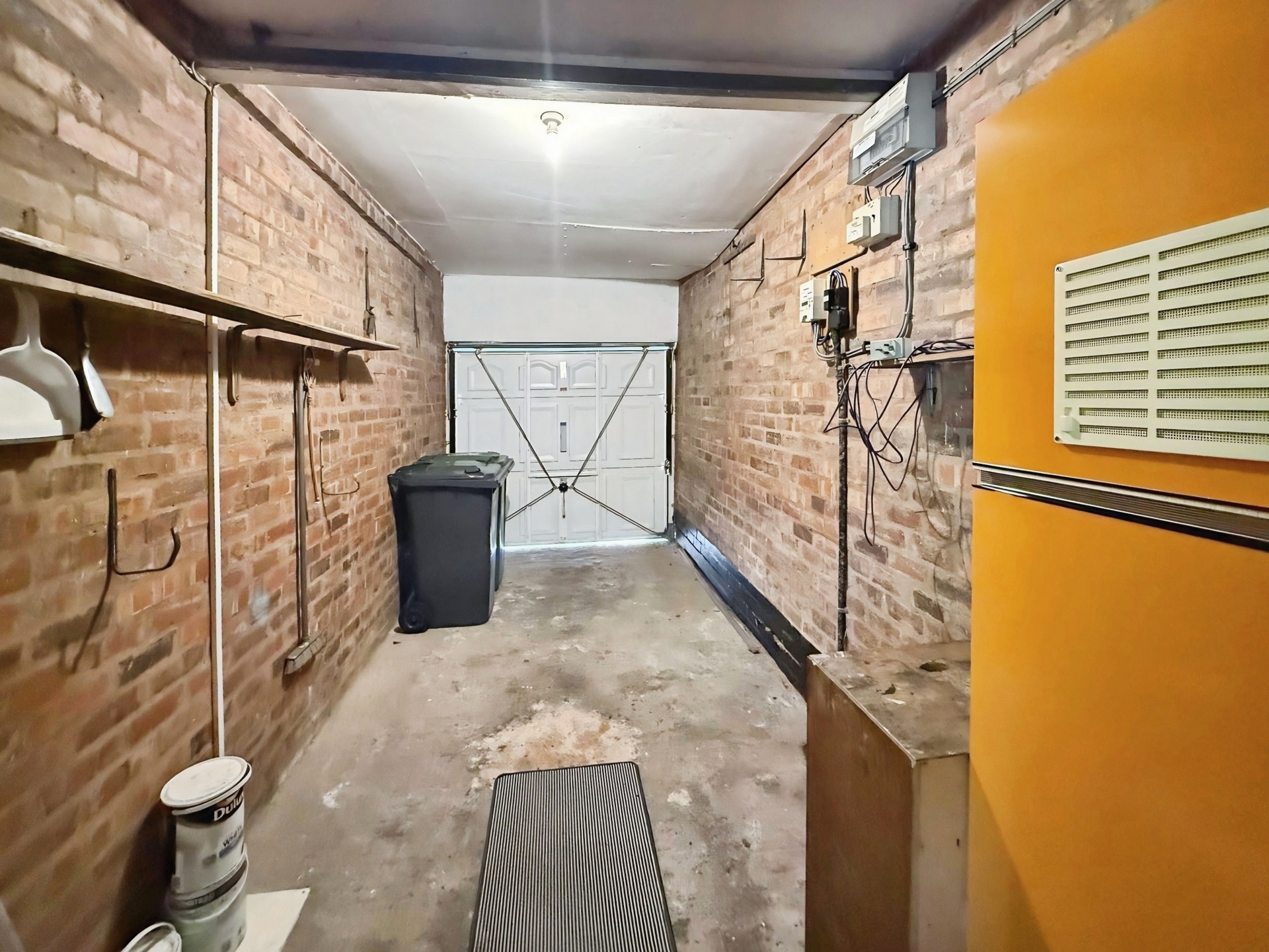 Crestwood Avenue, Kidderminster, DY11